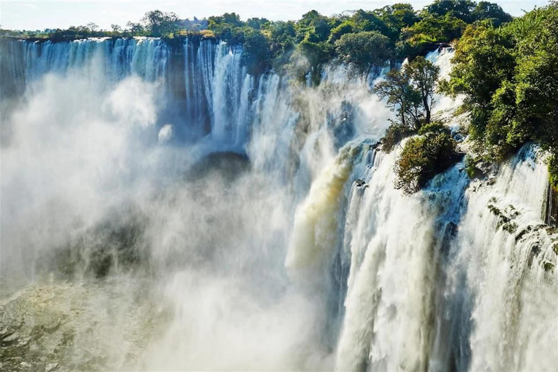 Die Calandula-Wasserfälle in Angola, die zweitgrößten Afrikas, sind eines der Highlights.