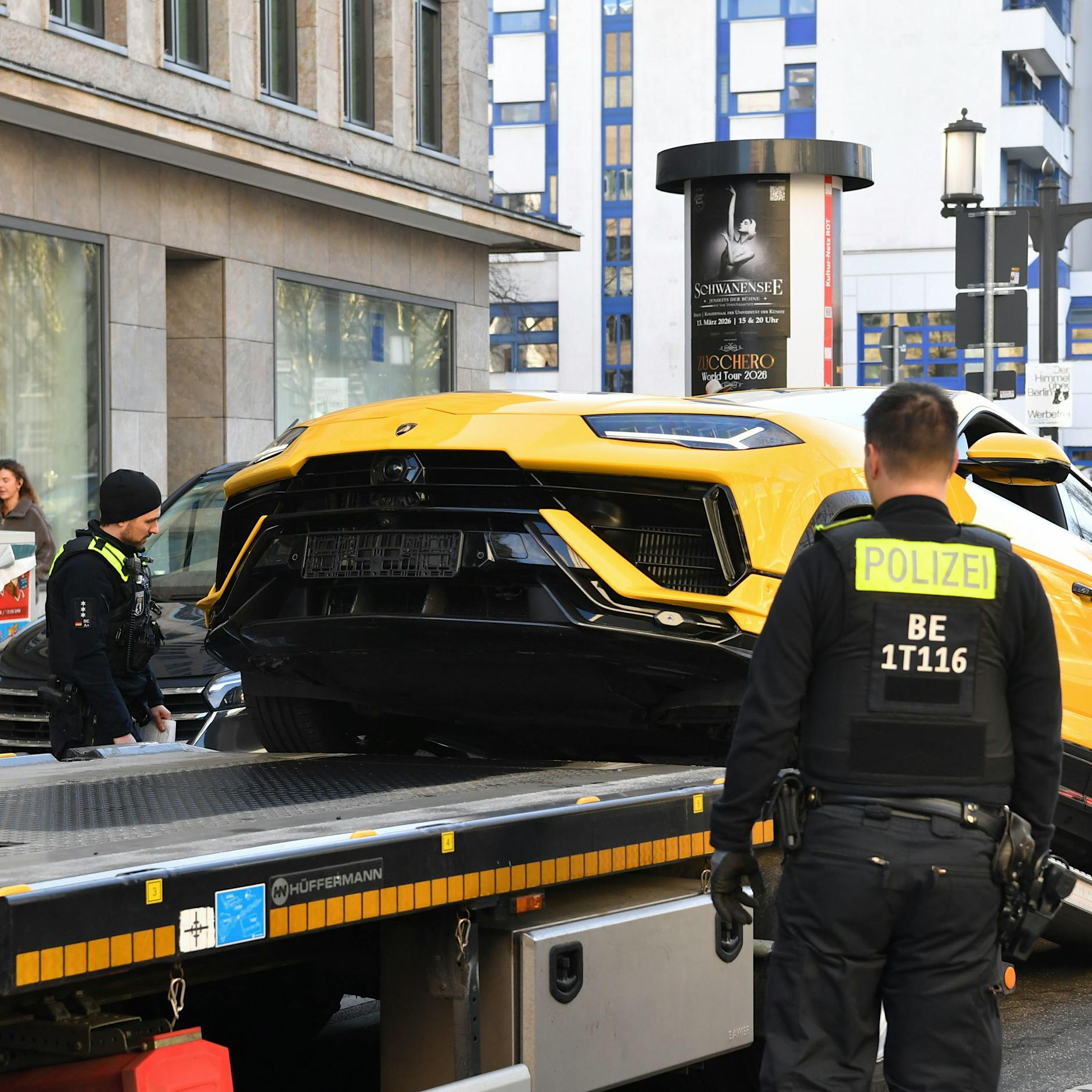 Großrazzia in Berlin: Polizei durchsucht 60 Objekte wegen Steuerbetrugs