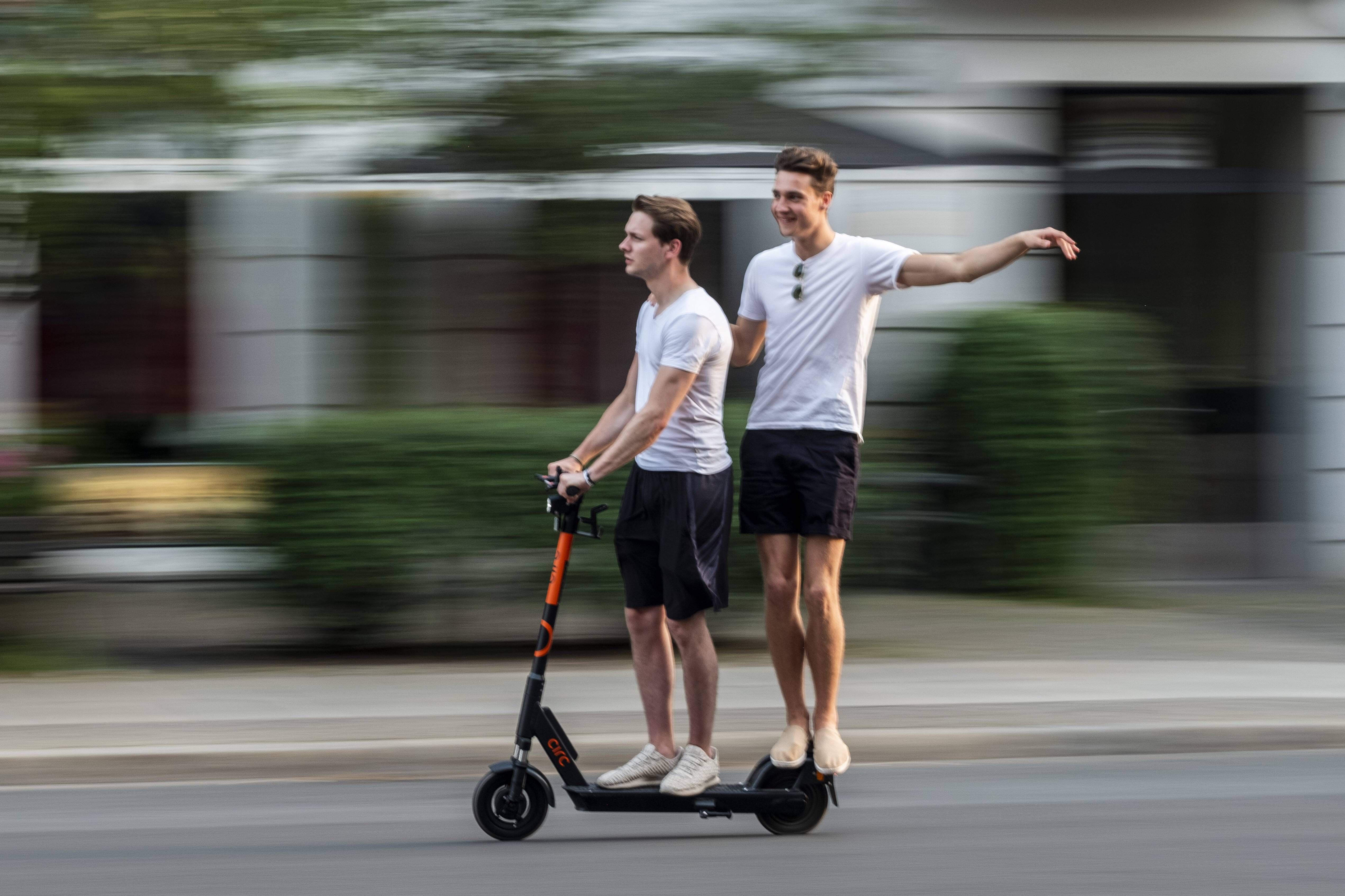 Image - E-Scooter außer Kontrolle: So stark steigen die Unfallzahlen in Berlin