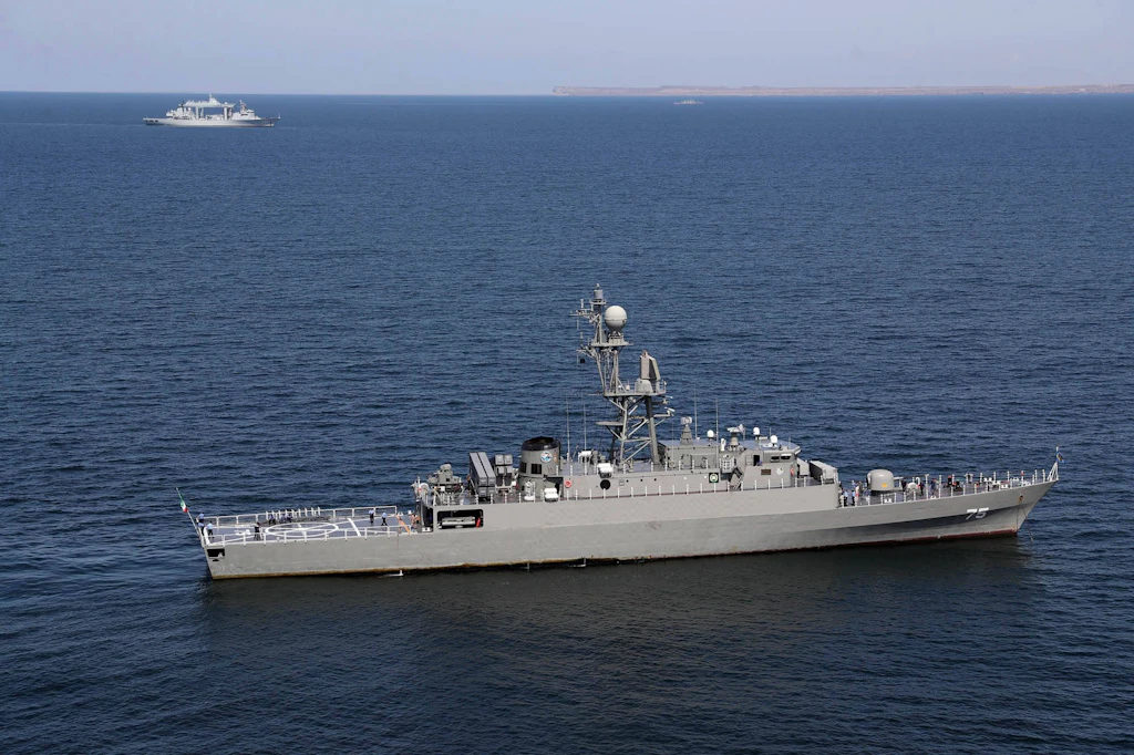 Die iranische Fregatte „IRIS Dena“ wurrde laut US-Angaben vor Sri Lanka versenkt.