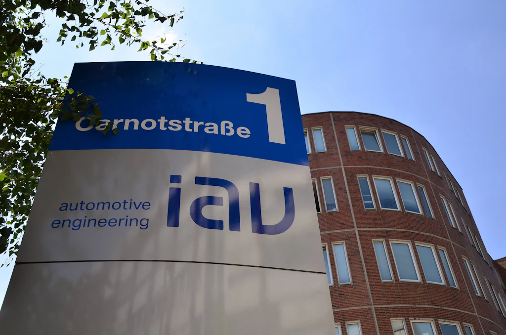 Berlin verliert wichtigen Autodienstleister IAV: Ein Warnsignal für den ganzen Osten