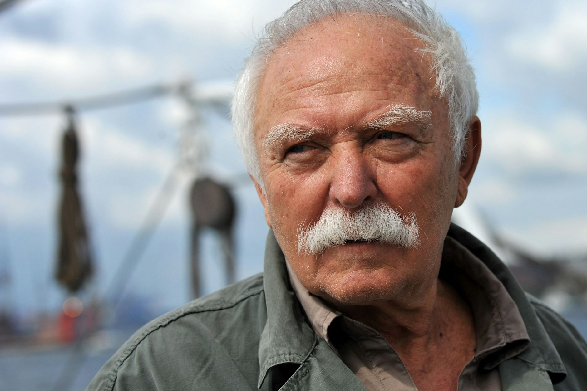 Die Bücher von Janosch sind ein starker Kontrast zu seiner eigenen Kindheit und Jugend.