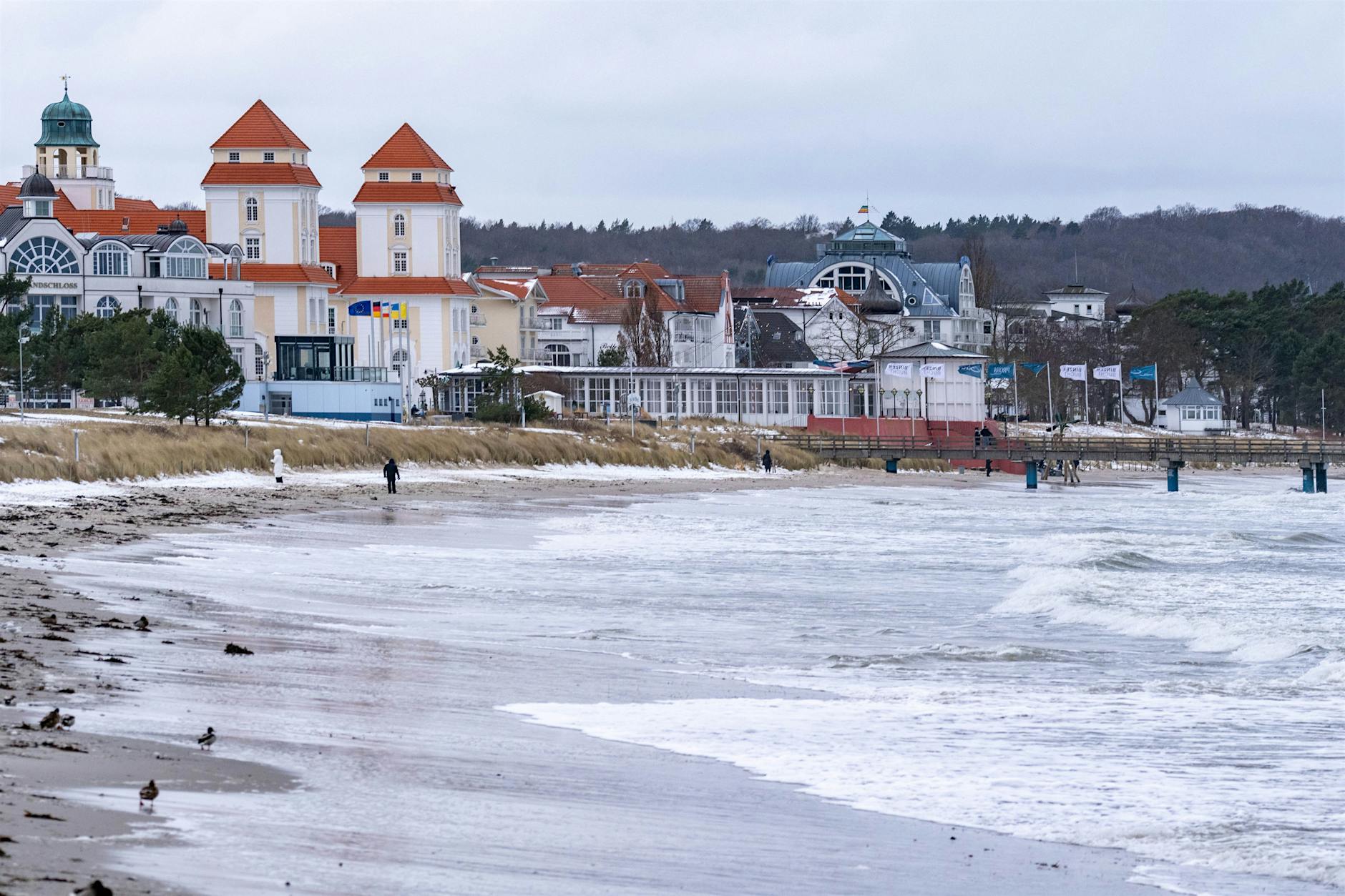 Ostsee-Tourismus im Aufwind: Zahlen steigen, doch die Realität ist alarmierend