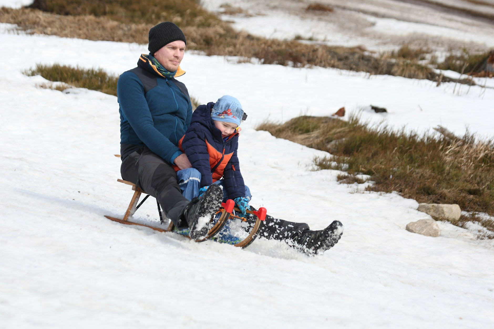 Es ist nicht ausgeschlossen, dass es im März noch einmal Kältephasen gibt. Dass wir noch einmal rodeln können, ist in der aktuellen Saison hingegen unwahrscheinlich.