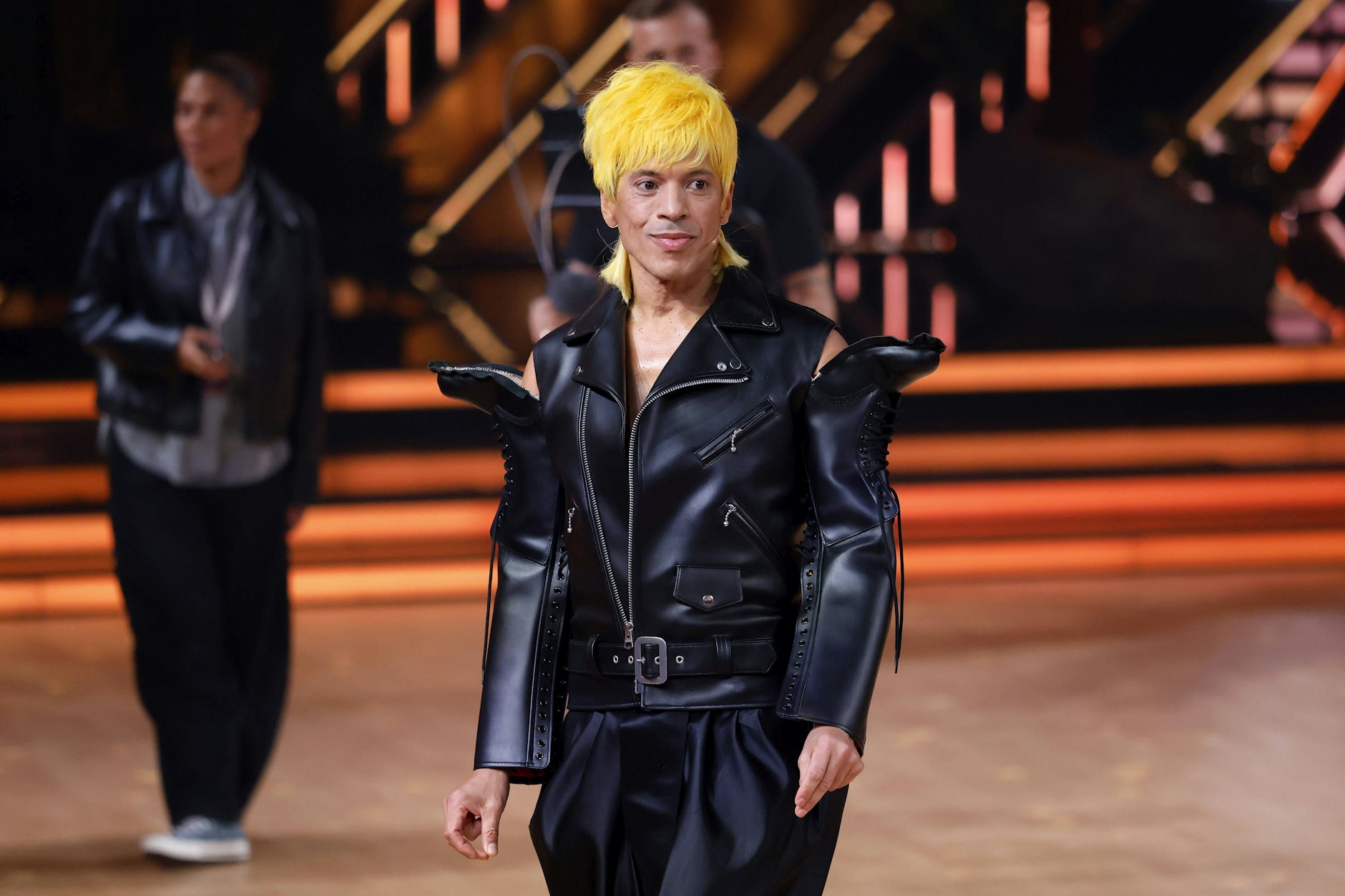 Jorge González in der ersten Show der neuen Staffel „Let's Dance“ im Februar 2026.