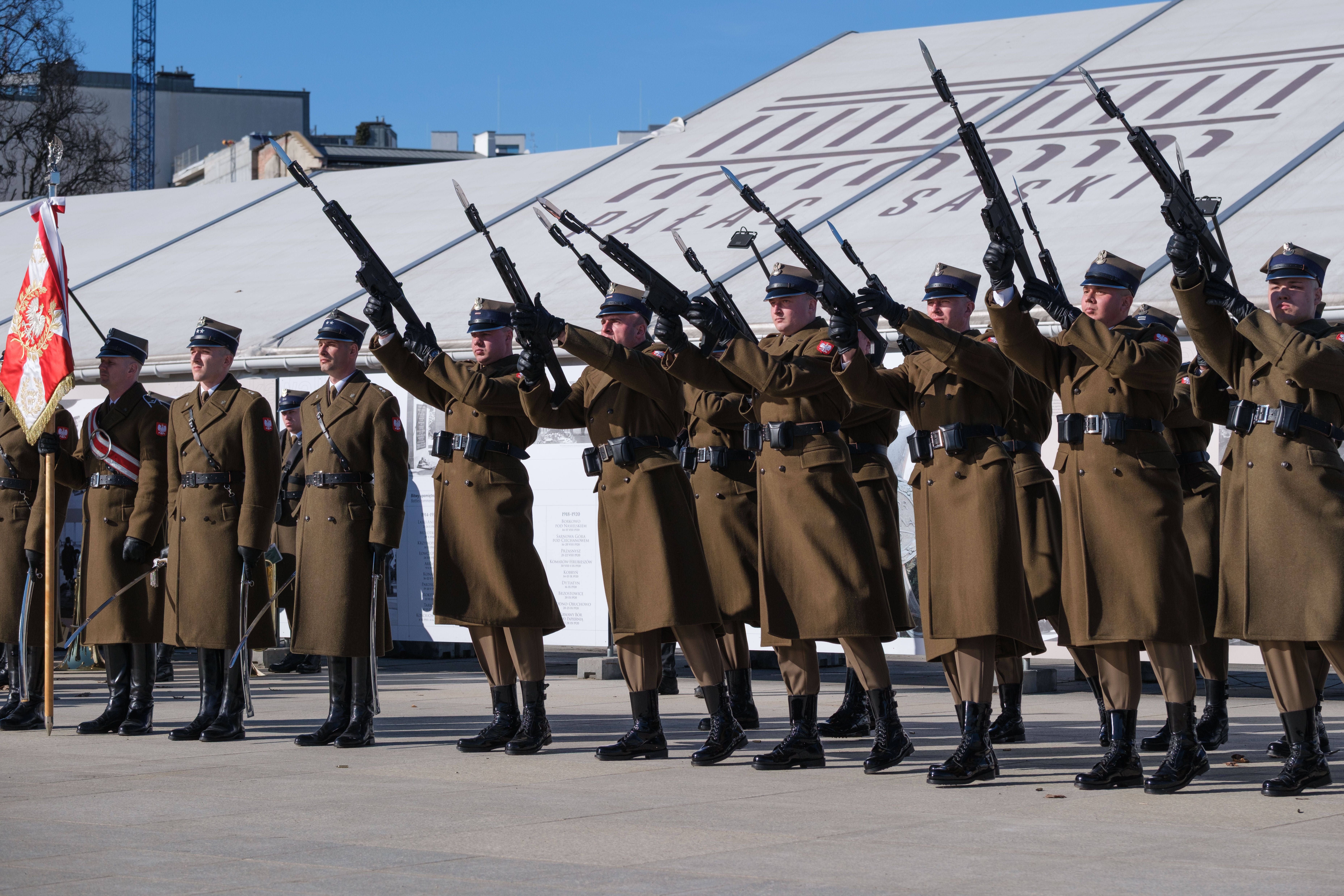 Image - EU-Milliarden für Waffen: Rüstungskredit entzweit Polen