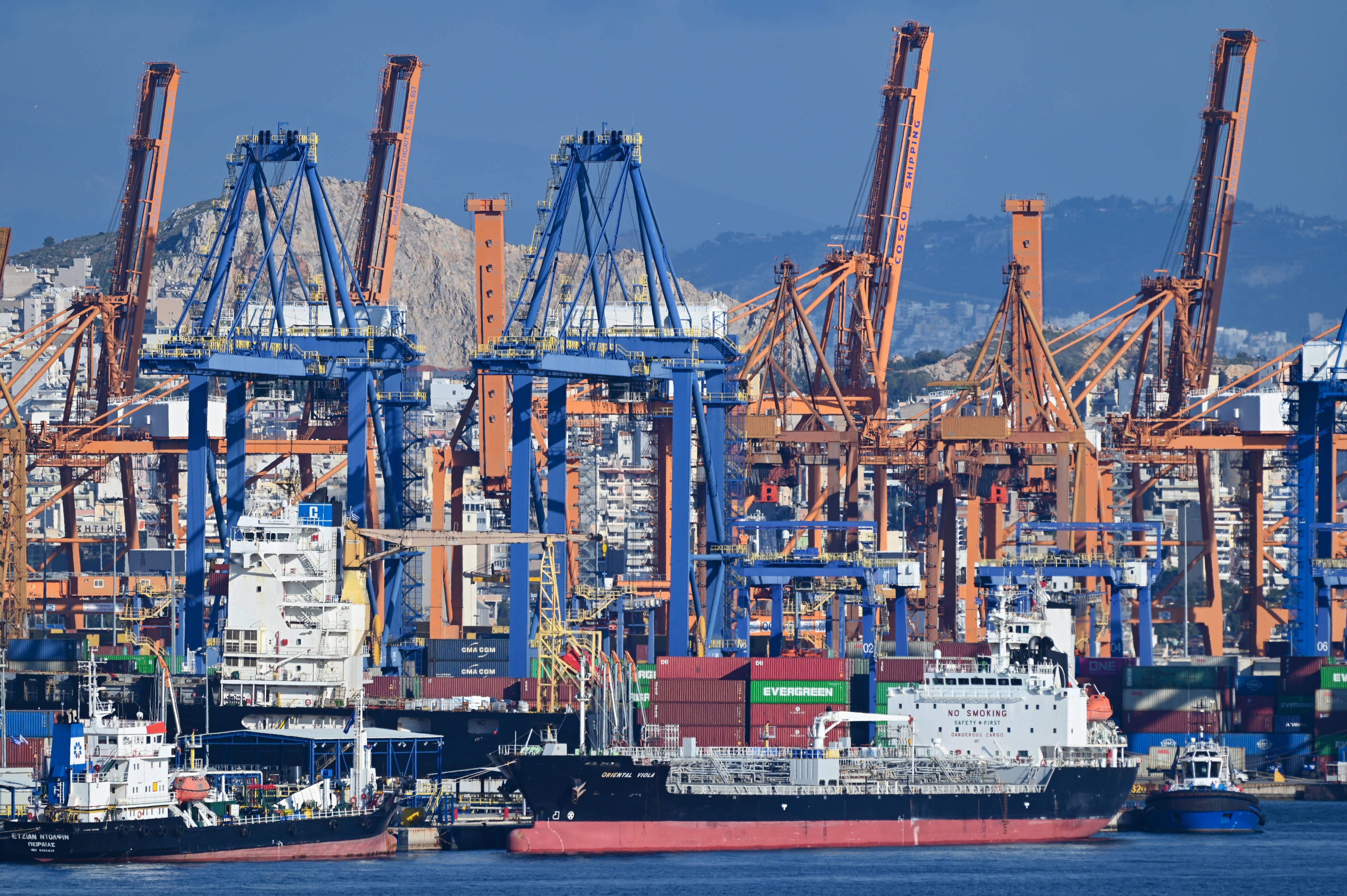 Chinas 24-Milliarden-Dollar-Offensive: Peking finanziert Hunderte Häfen weltweit