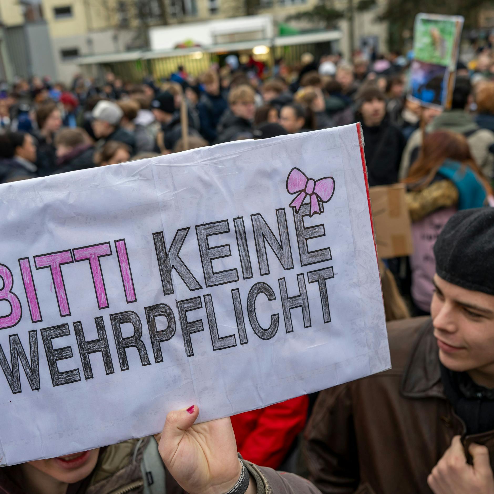 Image - Schüler-Protest gegen Wehrdienst legt Verkehr lahm