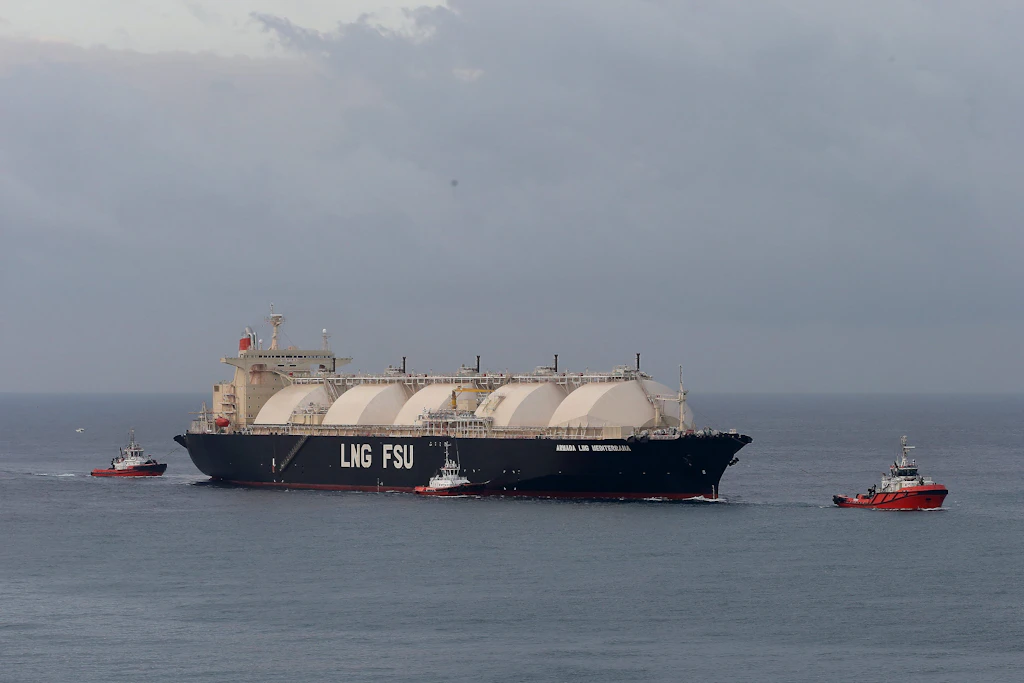 Avrupa'nın “180 LNG yüküne daha” ihtiyacı var