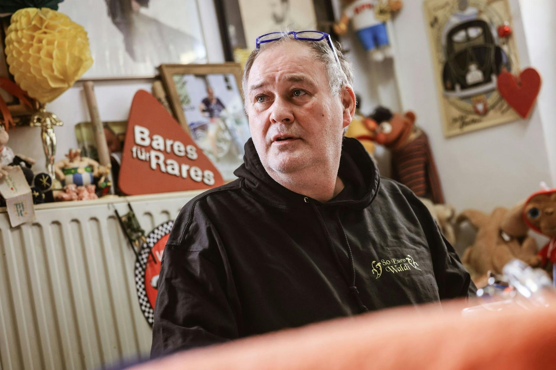 Trödel-Händler wie Waldi Lehnertz wurden durch die ZDF-Show „Bares für Rares“ zu Kult-Stars im TV.