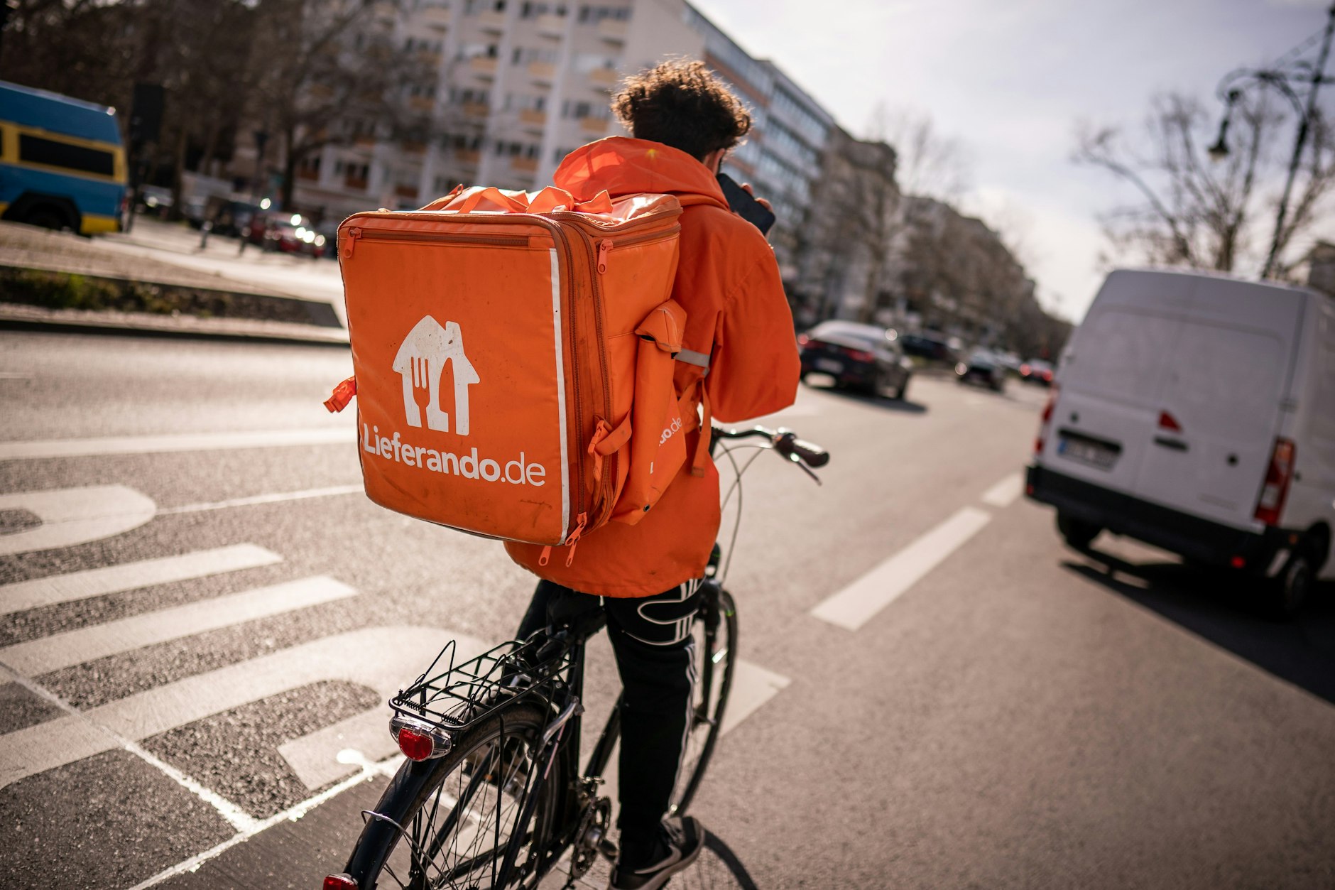 Lieferando-Boten verdienen Mindestlohn.