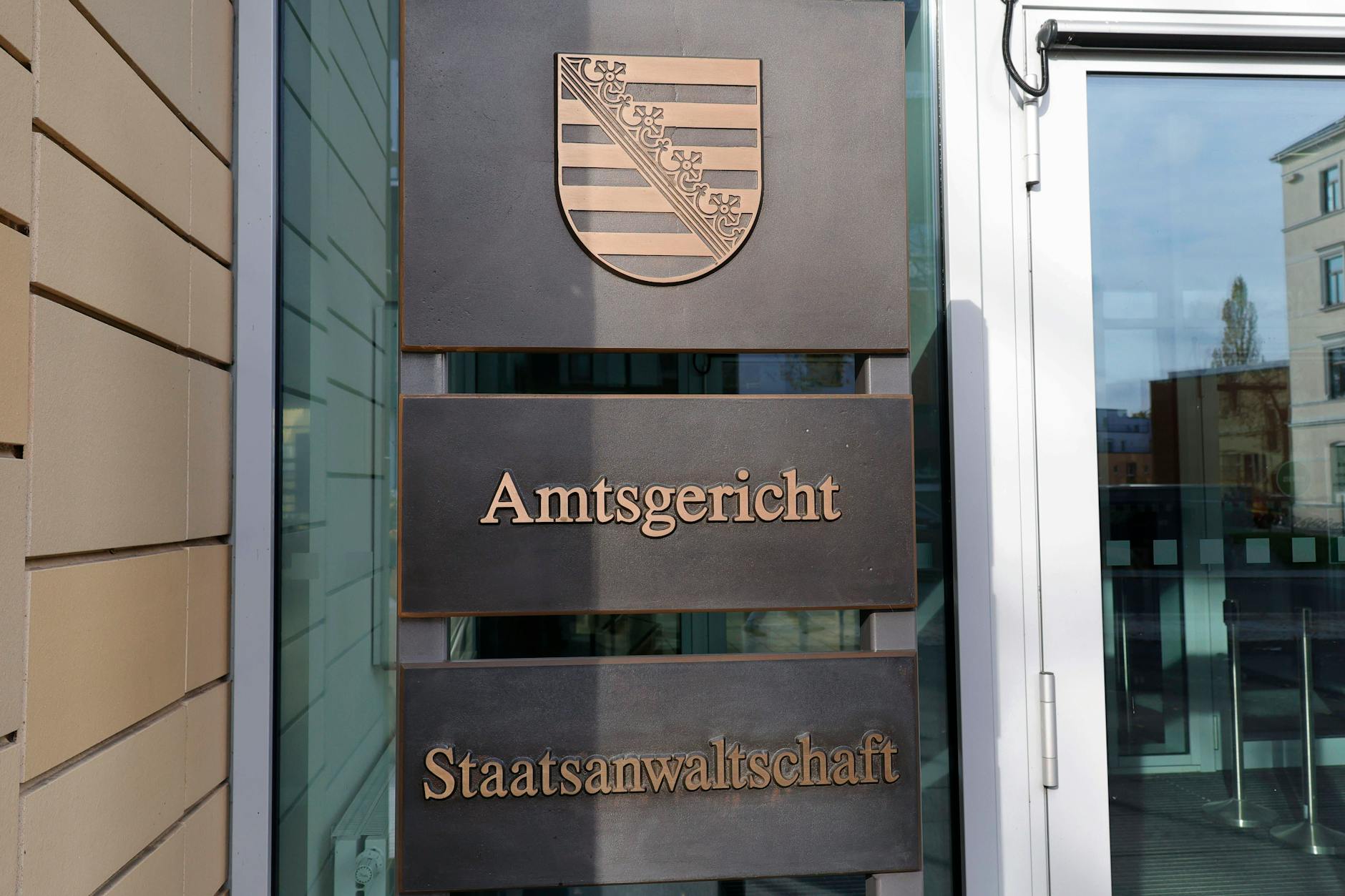 Vor dem Amtsgericht Chemnitz wurde der Polizeibeamte verurteilt.