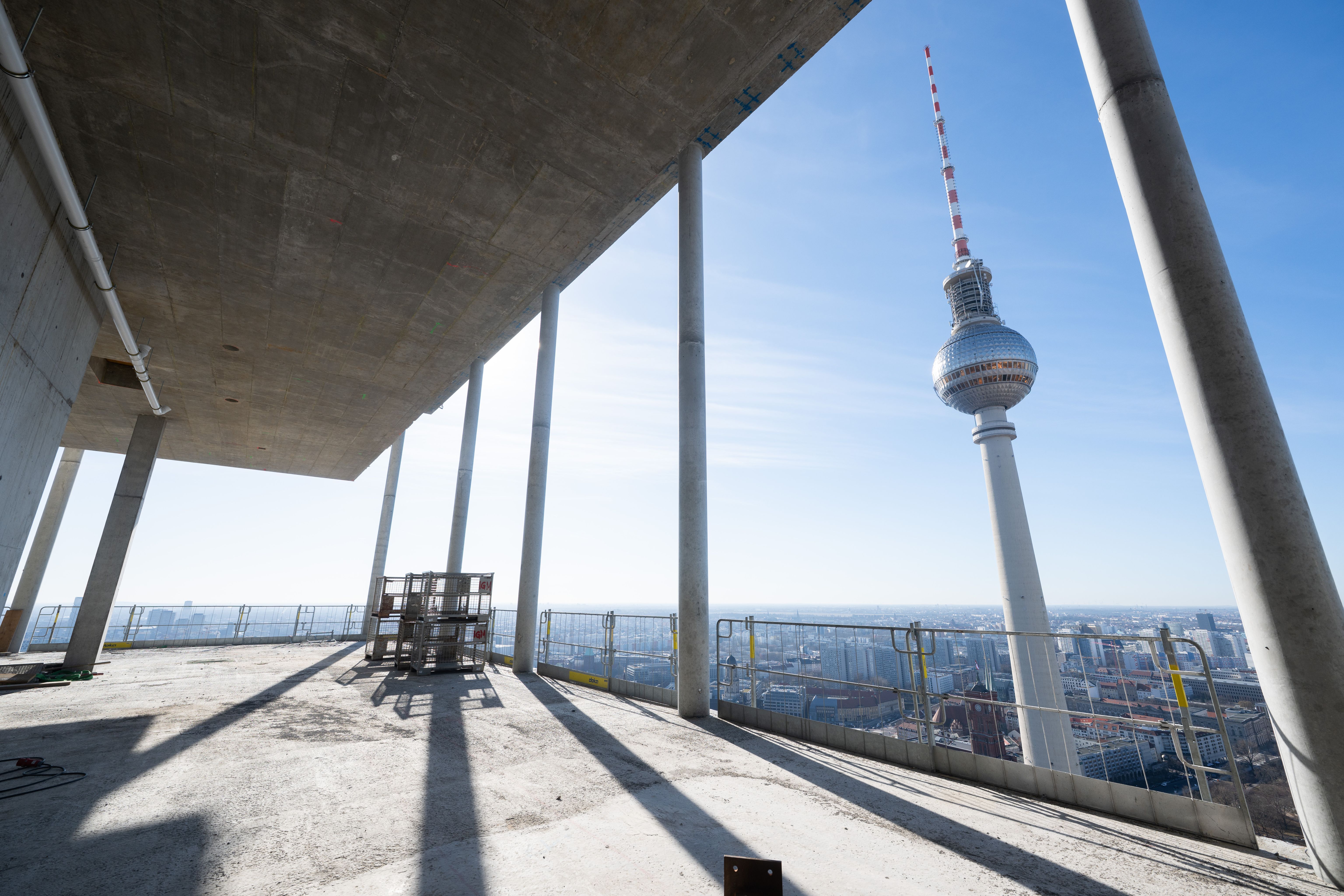Frühlingshaftes Wochenende in Berlin und Brandenburg – Saharastaub trübt den Himmel ein