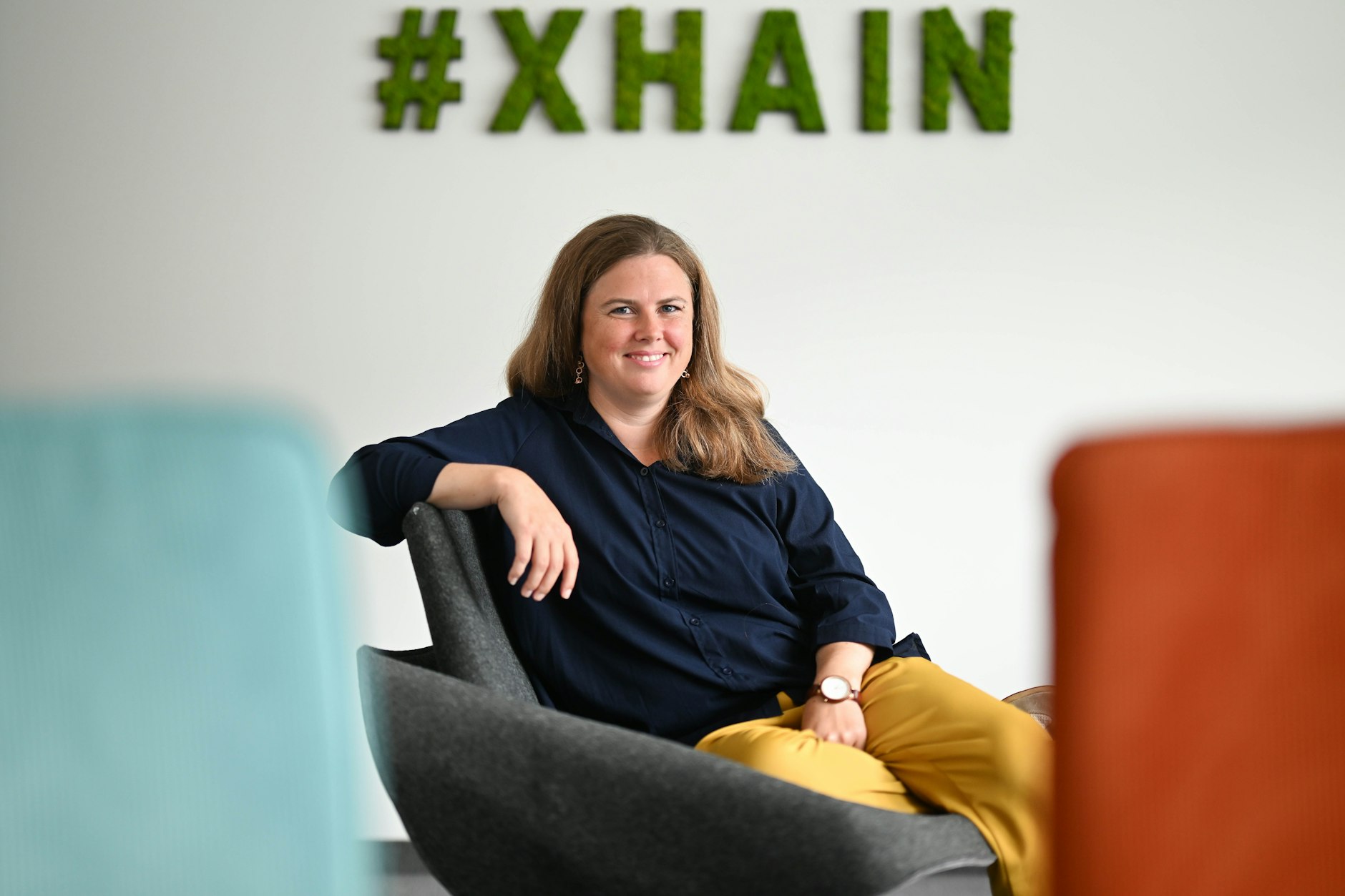 Clara Herrmann im August 2022 in ihrem Amtszimmer in Berlin.