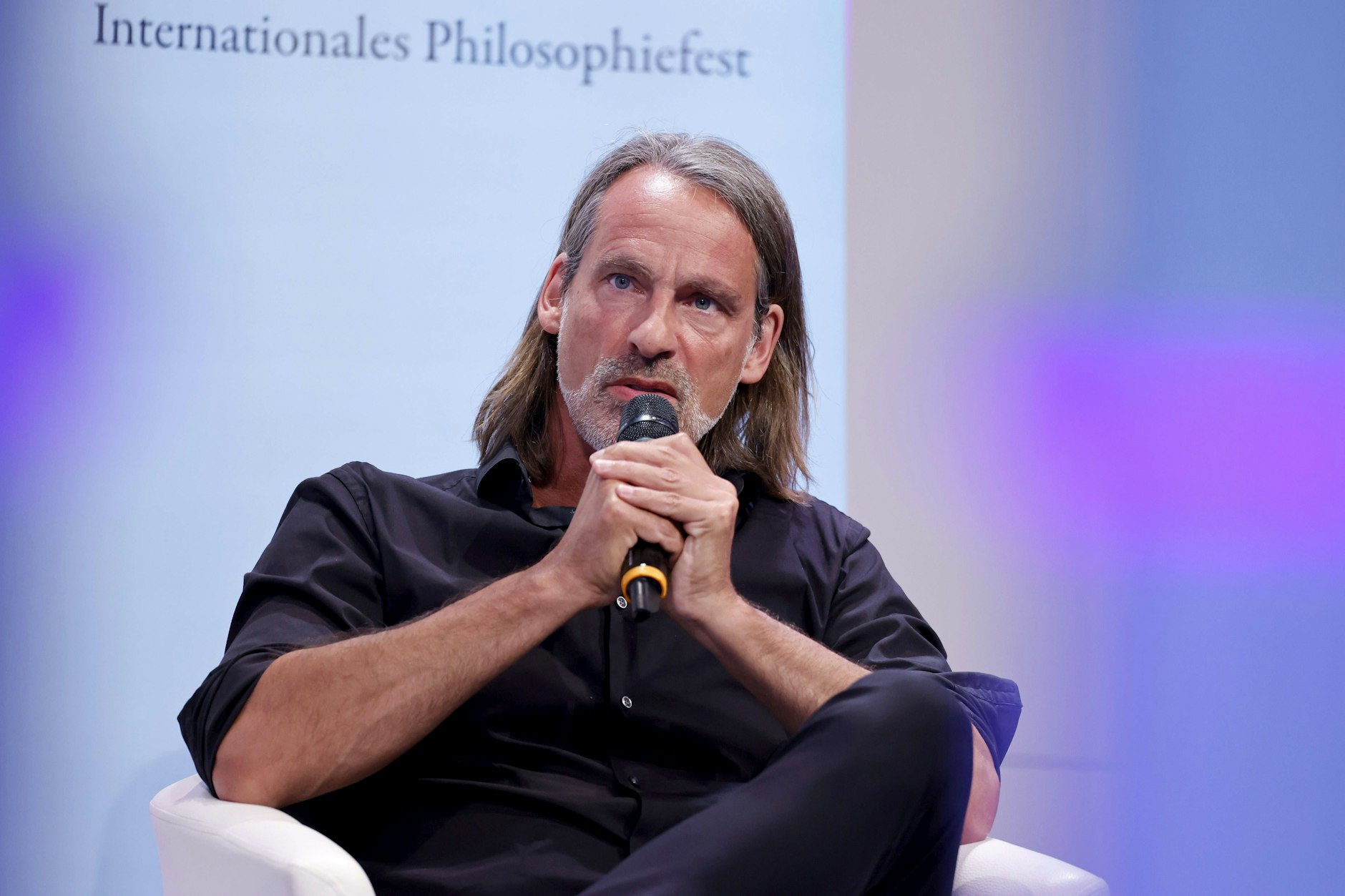 Richard David Precht spricht vielen Menschen, die in der DDR gelebt haben, aus der Seele.