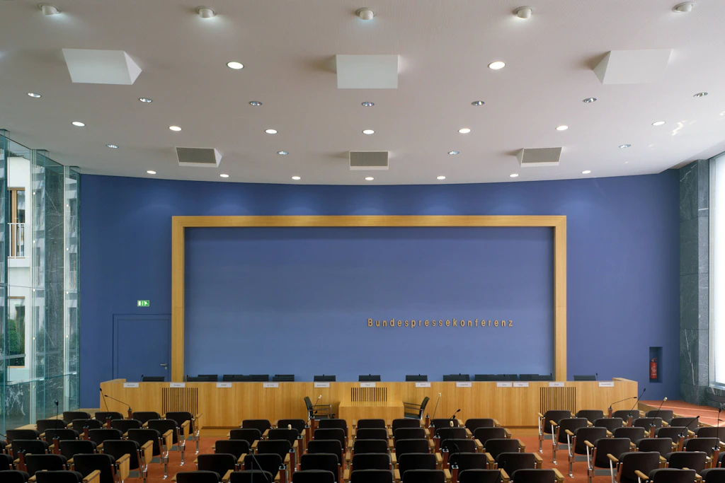 Der Saal der Bundespressekonferenz: Die OAZ-Präsenz hier ist nun langfristig gesichert.