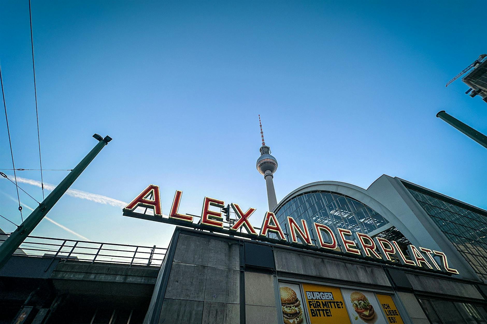 Messerangriff mitten auf dem Alexanderplatz