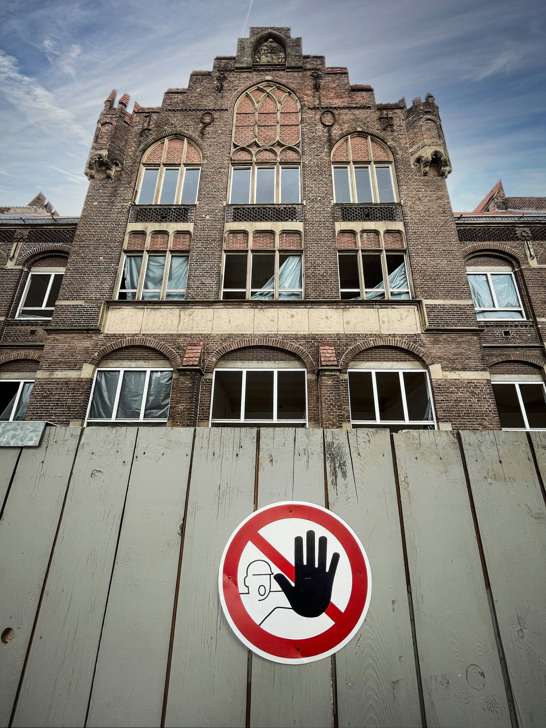 Der Altbau der Joseph Beuys Gesamtschule in Kleve wurde kernsaniert.