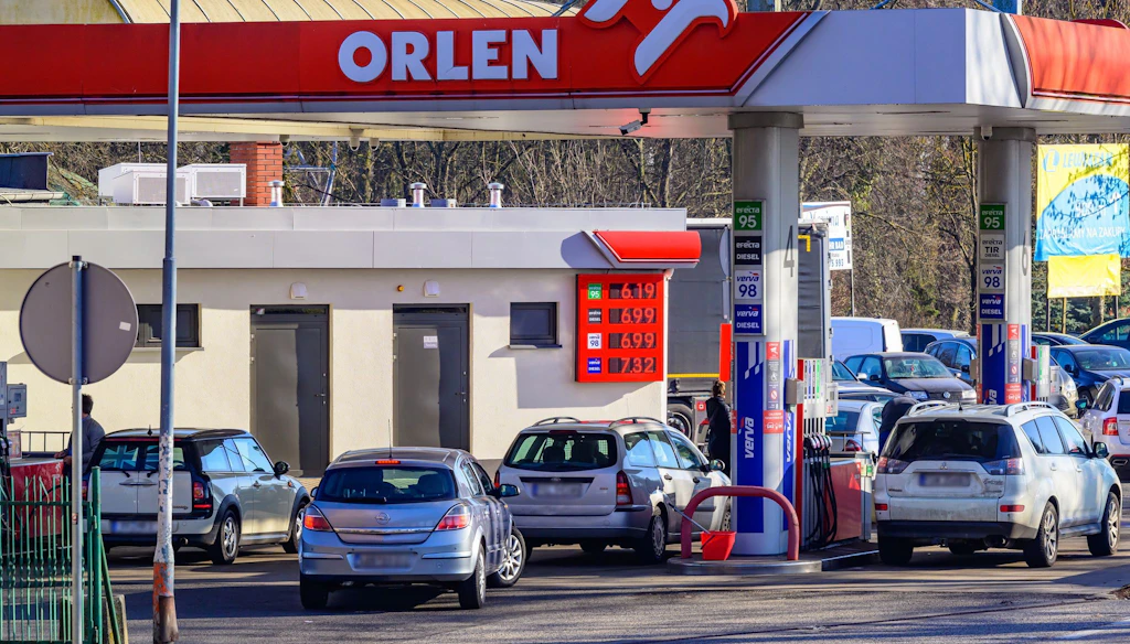 Zoll jagt Tank-Touristen an der Grenze zu Polen