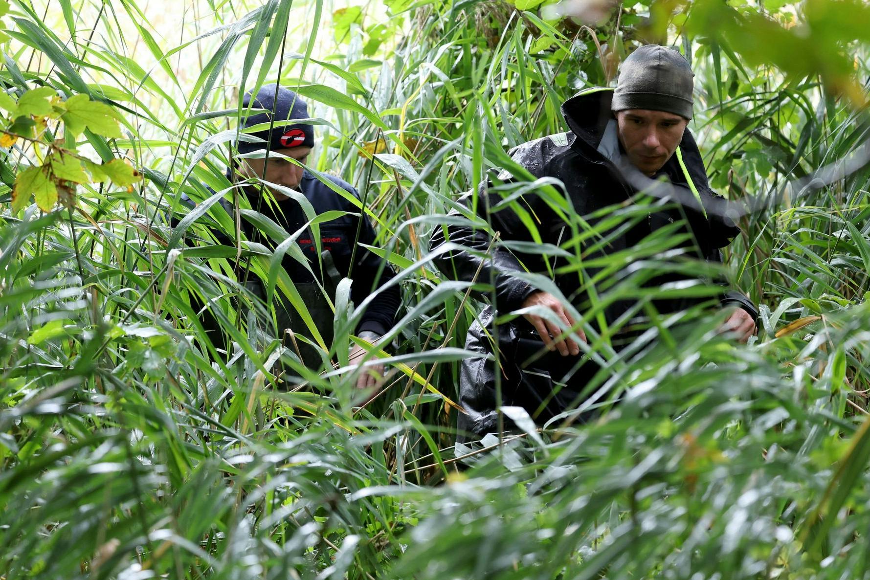 Über Tage durchkämmte die Polizei auf der Suche nach dem kleinen Fabian aus Güstrow im Oktober die Gegend.