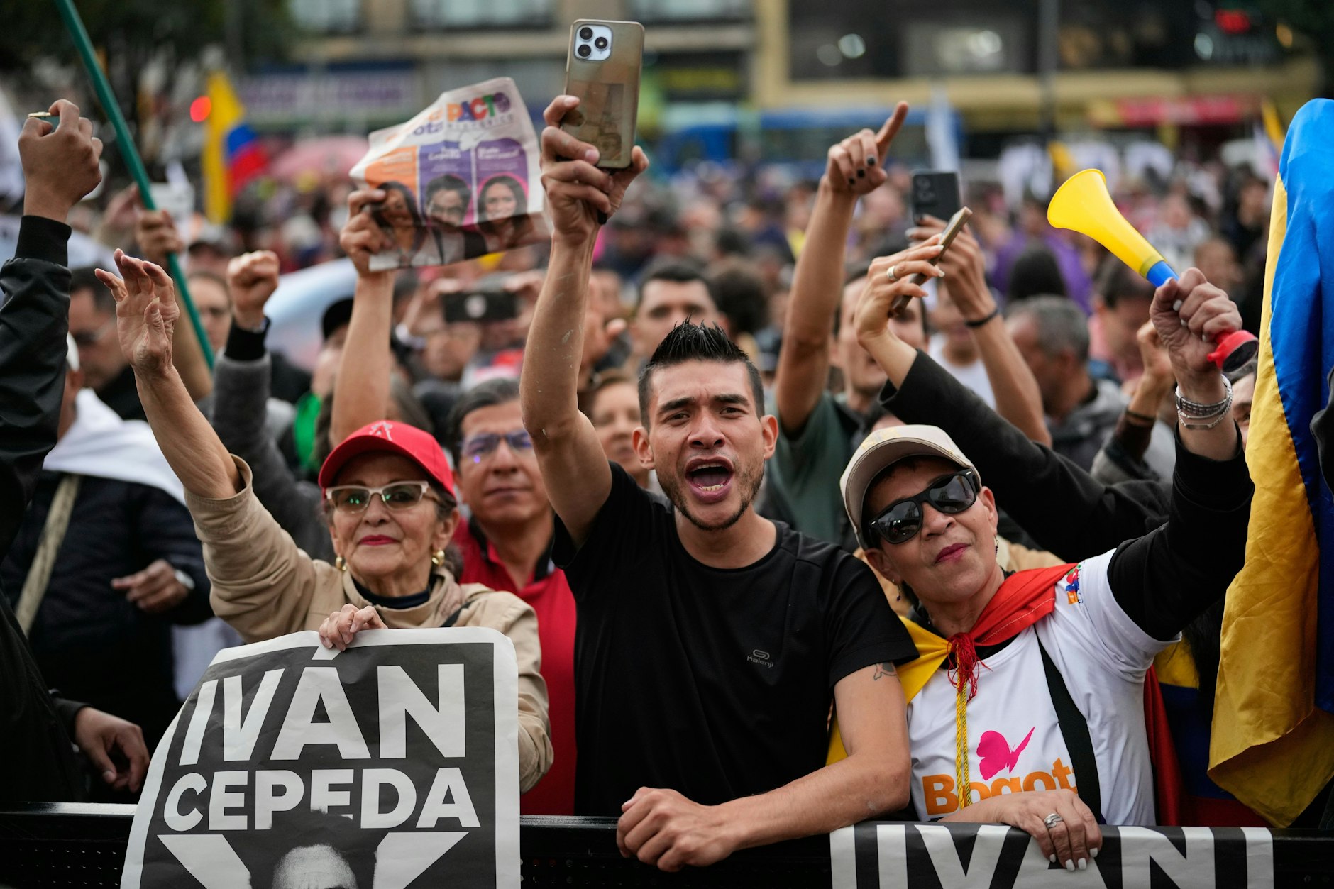 Anhänger der Linken in Bogotá: Kolumbien ist tief gespalten.