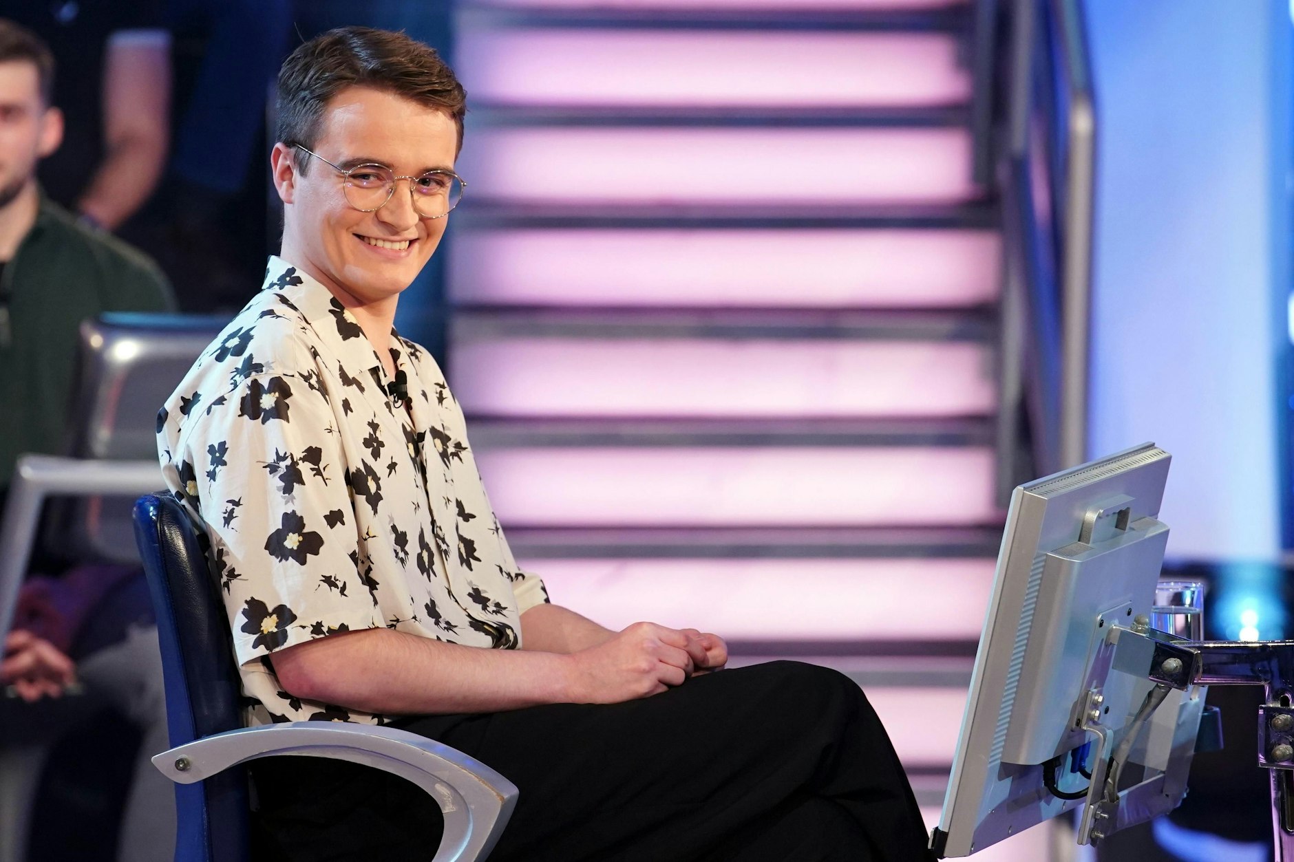 Hat selbst nicht viel mit Kindern zu tun: Luke Rothfuchs kann die Frage, wie lange man Säuglinge laut WHO stillen sollte, leider nicht beantworten.