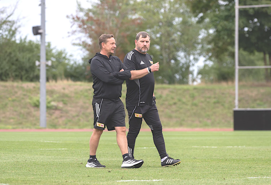 Der Druck wächst, der Ton wird rauer: Manager Horst Heldt und Trainer Steffen Baumgart stecken mit dem 1. FC Union Berlin in der Krise.