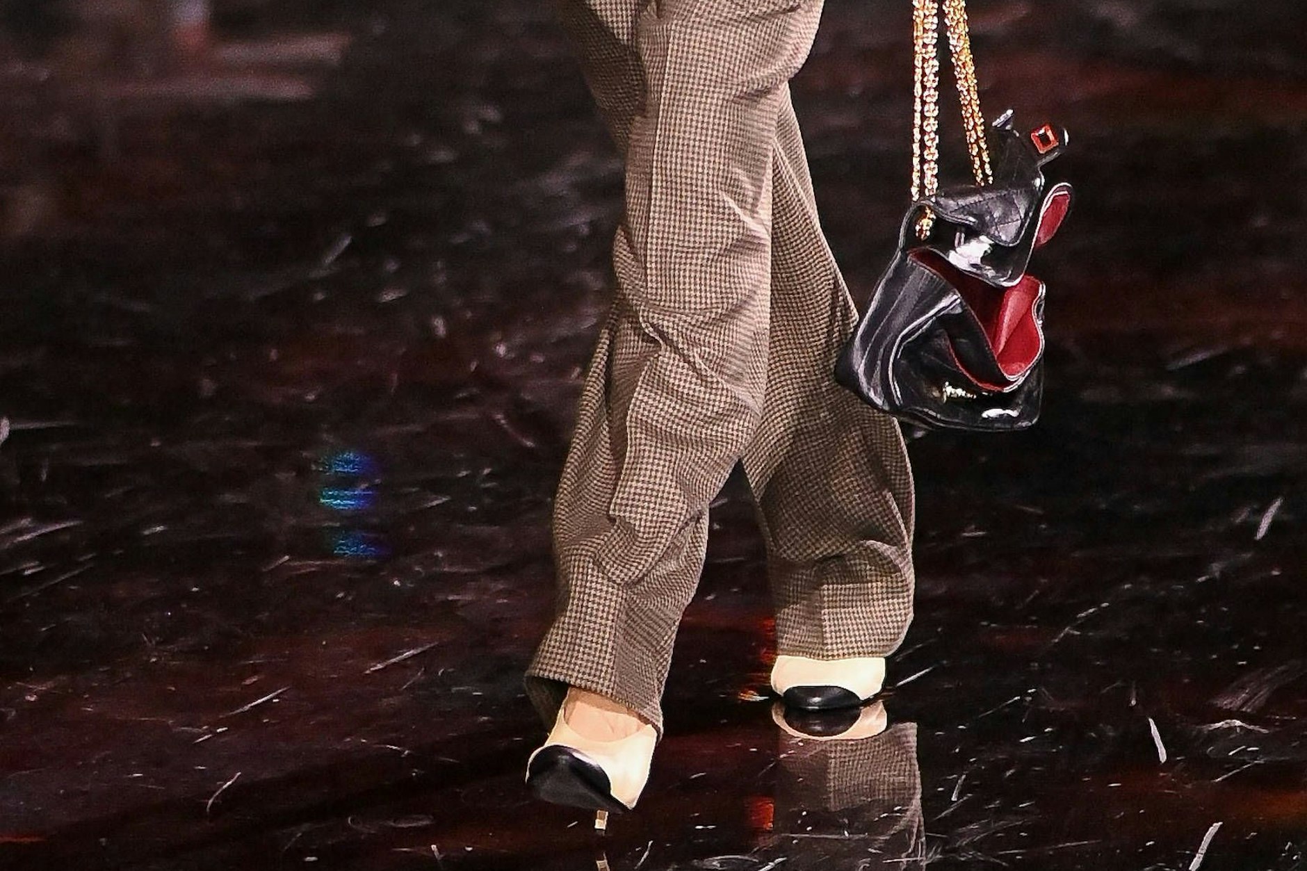 Auch Designer Matthieu Blazy ließ in der Chanel-Kollektion für Frühjahr/Sommer 2026 die Handtaschen ganz schön alt aussehen.