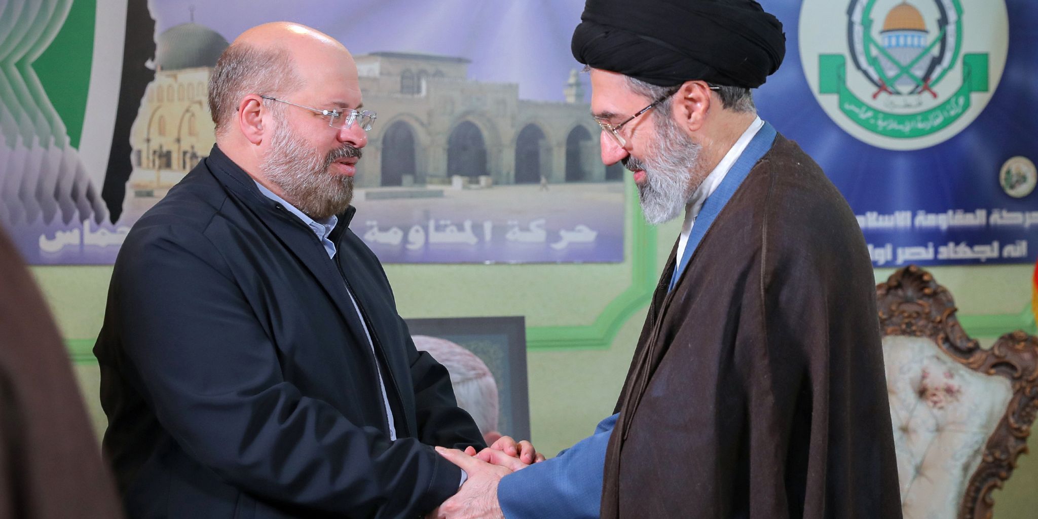 Iran-Liveblog: Chamenei-Sohn wird Irans neuer Führer ++ Ölpreis schießt in die Höhe