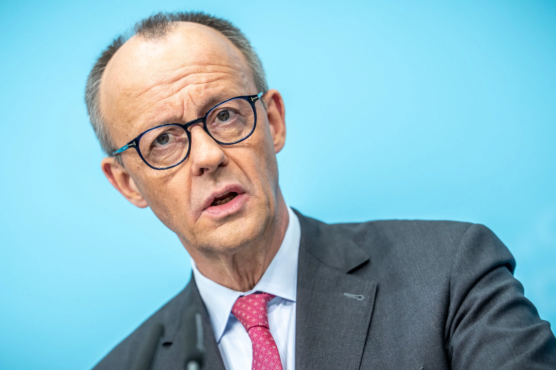 Aus Sicht von Bundeskanzler Friedrich Merz (CDU) ist die FDP „politisch verschwunden“.