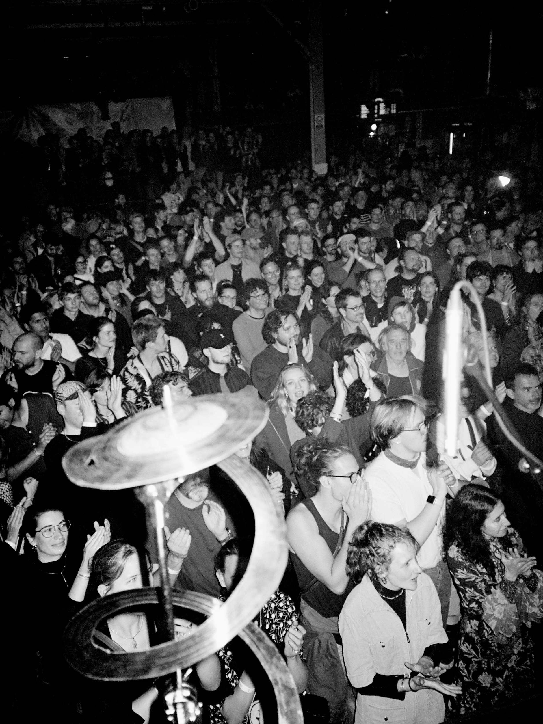 Hip, urban, jazzig: das Kreuzberger Publikum beim XJazz-Festival