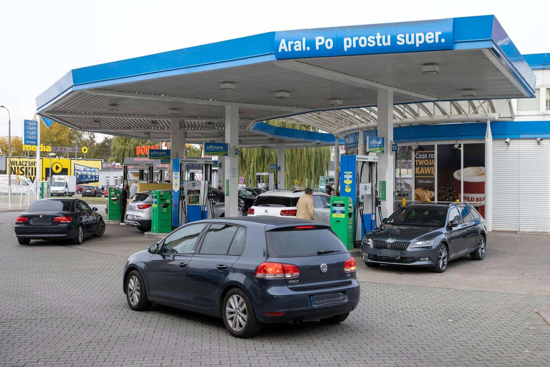 Macht die Einmal-täglich-Regel an Tankstellen Sprit wirklich billiger?