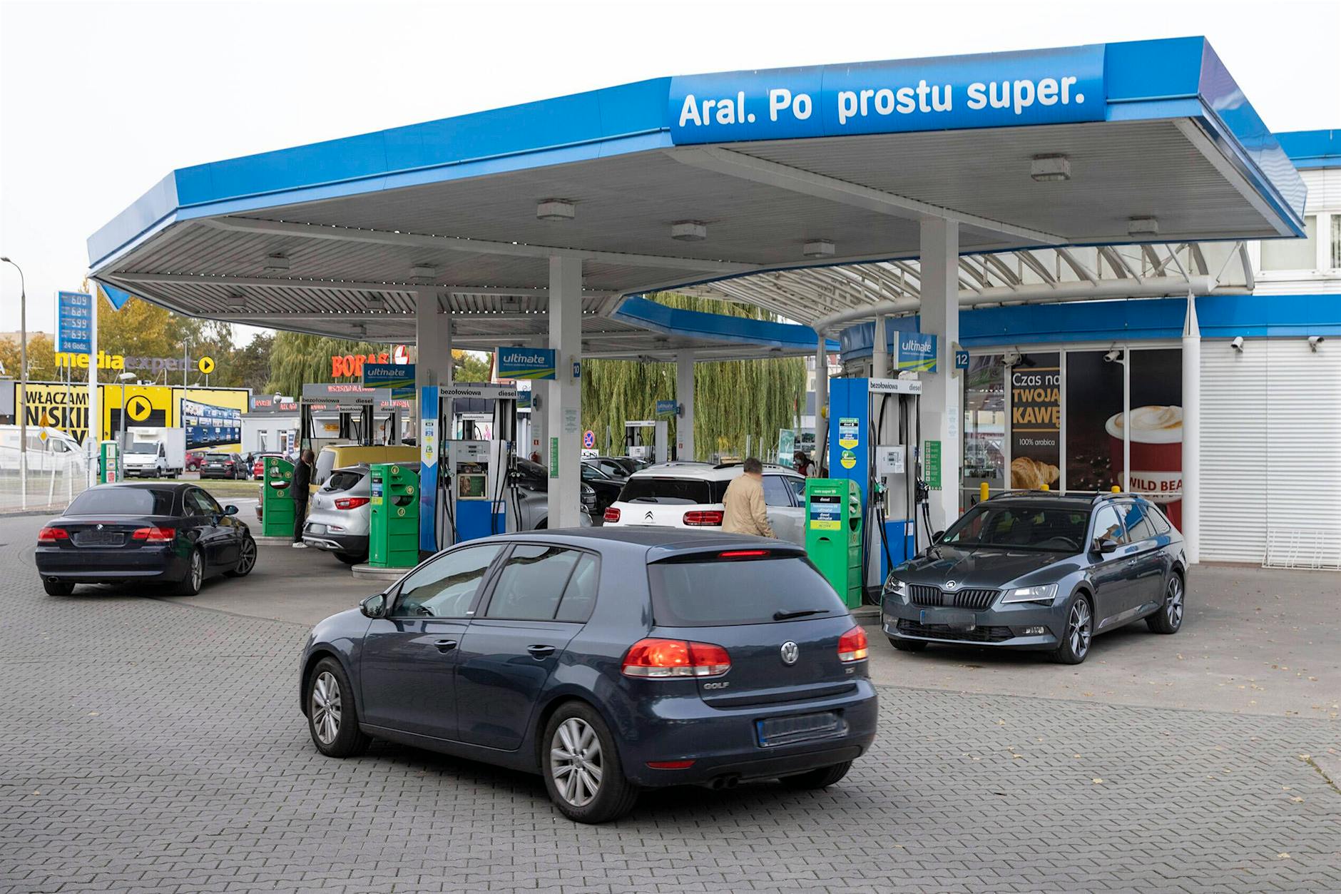 Macht die Einmal-täglich-Regel an Tankstellen Sprit wirklich billiger?