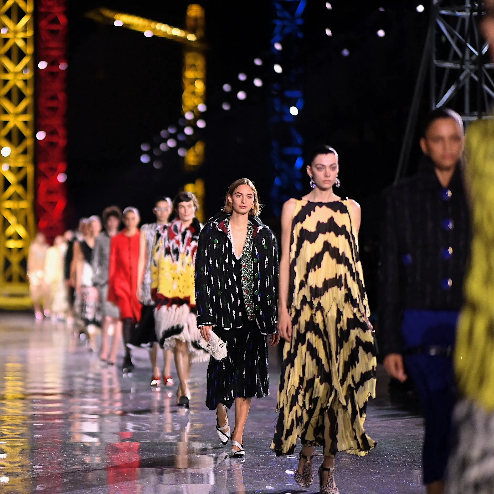 Paris Fashion Week: Die Mode kehrt der Welt den Rücken