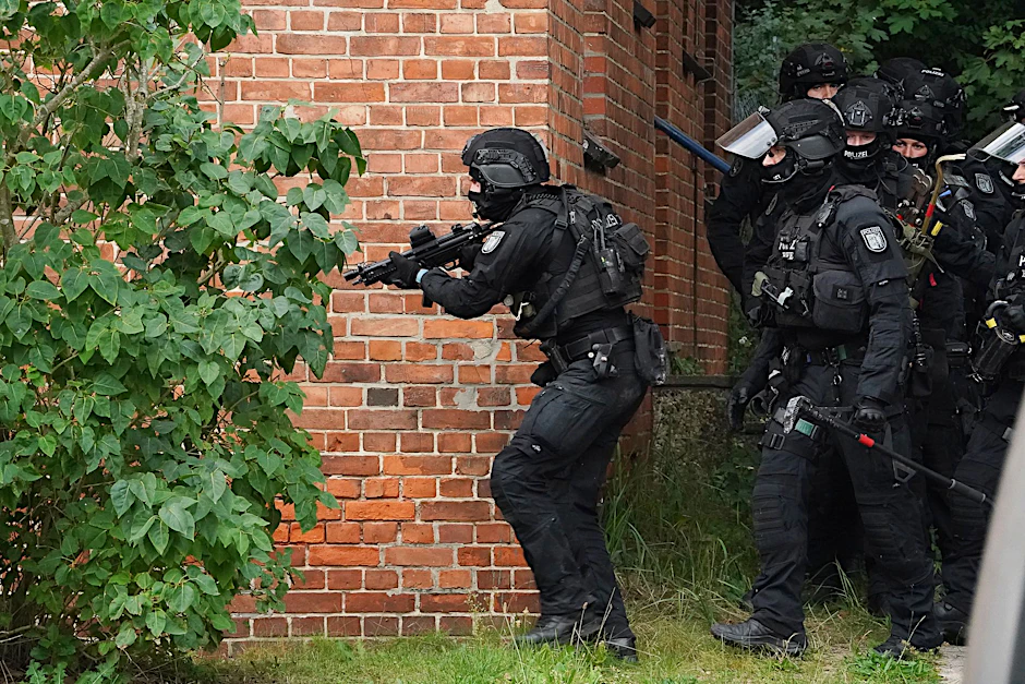 Eine Sondereinheit der Polizei im Einsatz.