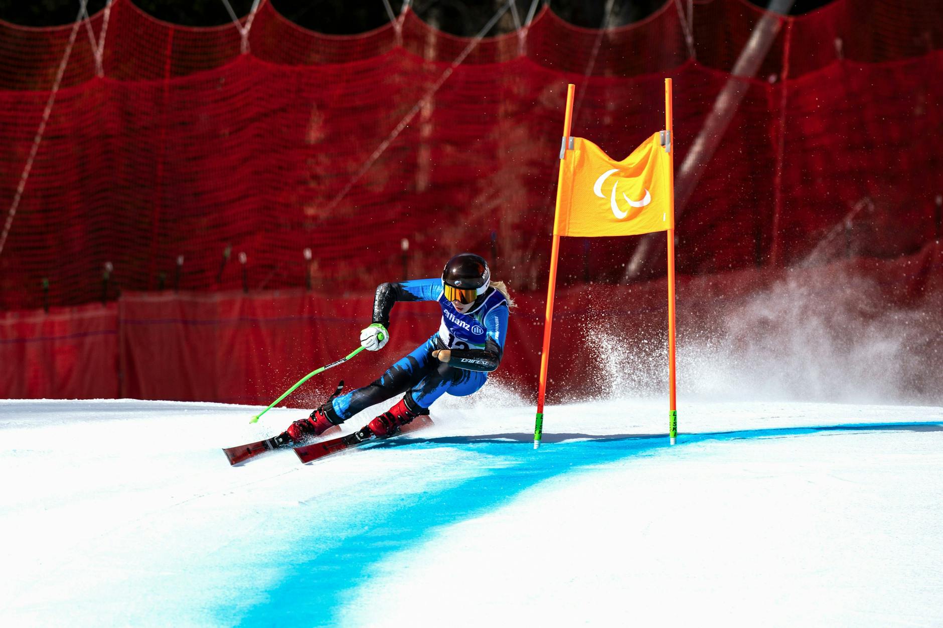Die Russin Warwara Worontschichina (23) gwinnt bei den Paralympics im Super-G der stehenden Klasse Gold in Cortina d’Ampezzo.