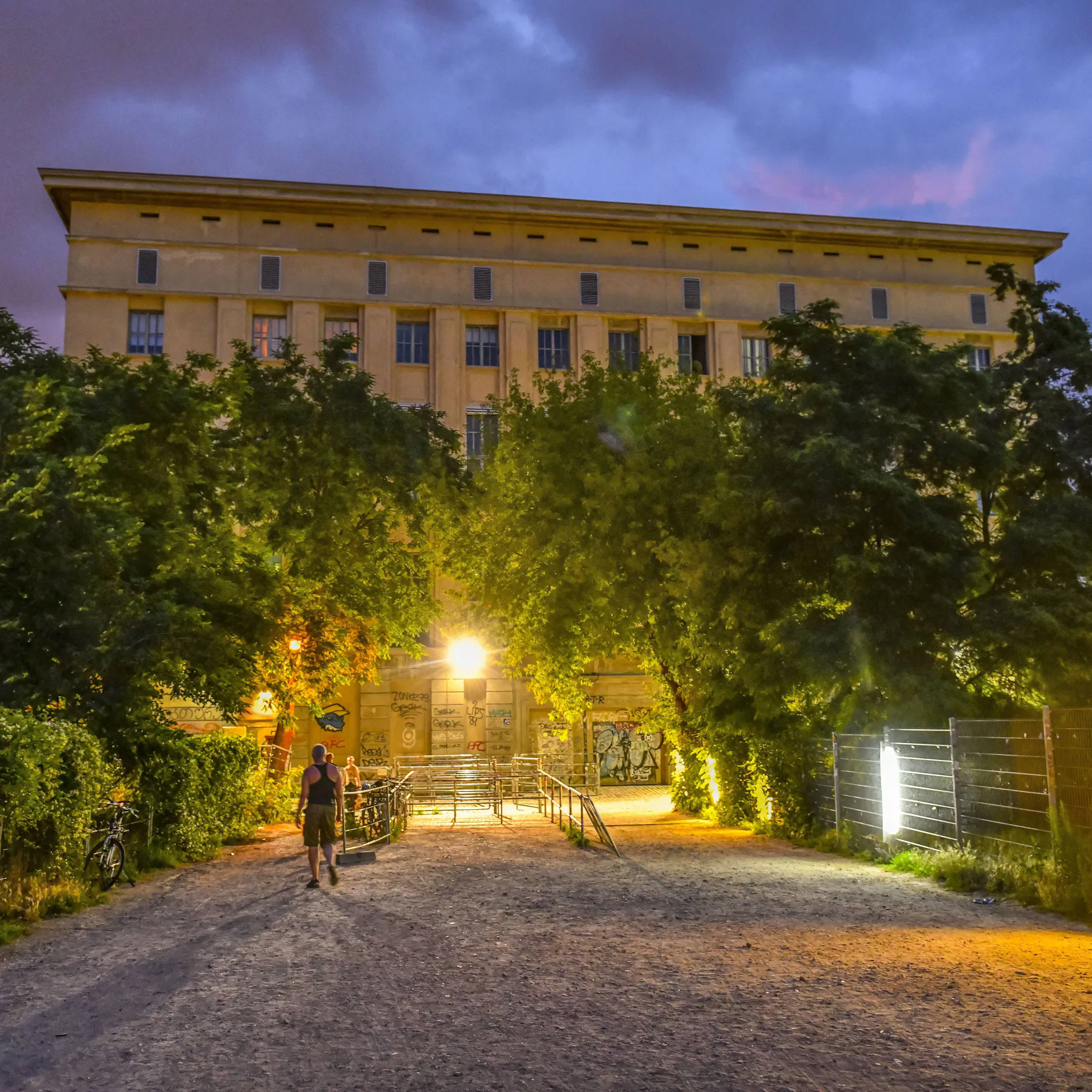 Image - Berghain verkündet Spezial-Programm fürs Osterwochenende: „Perverse Party, nur für Männer“