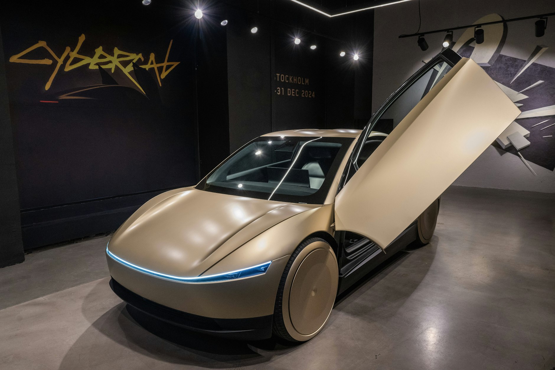 Zukunftsmodell im Fokus: Teslas autonome Cybercab-Vision hängt an einer behördlichen Datenprüfung und der Regulierbarkeit des Assistenzsystems.