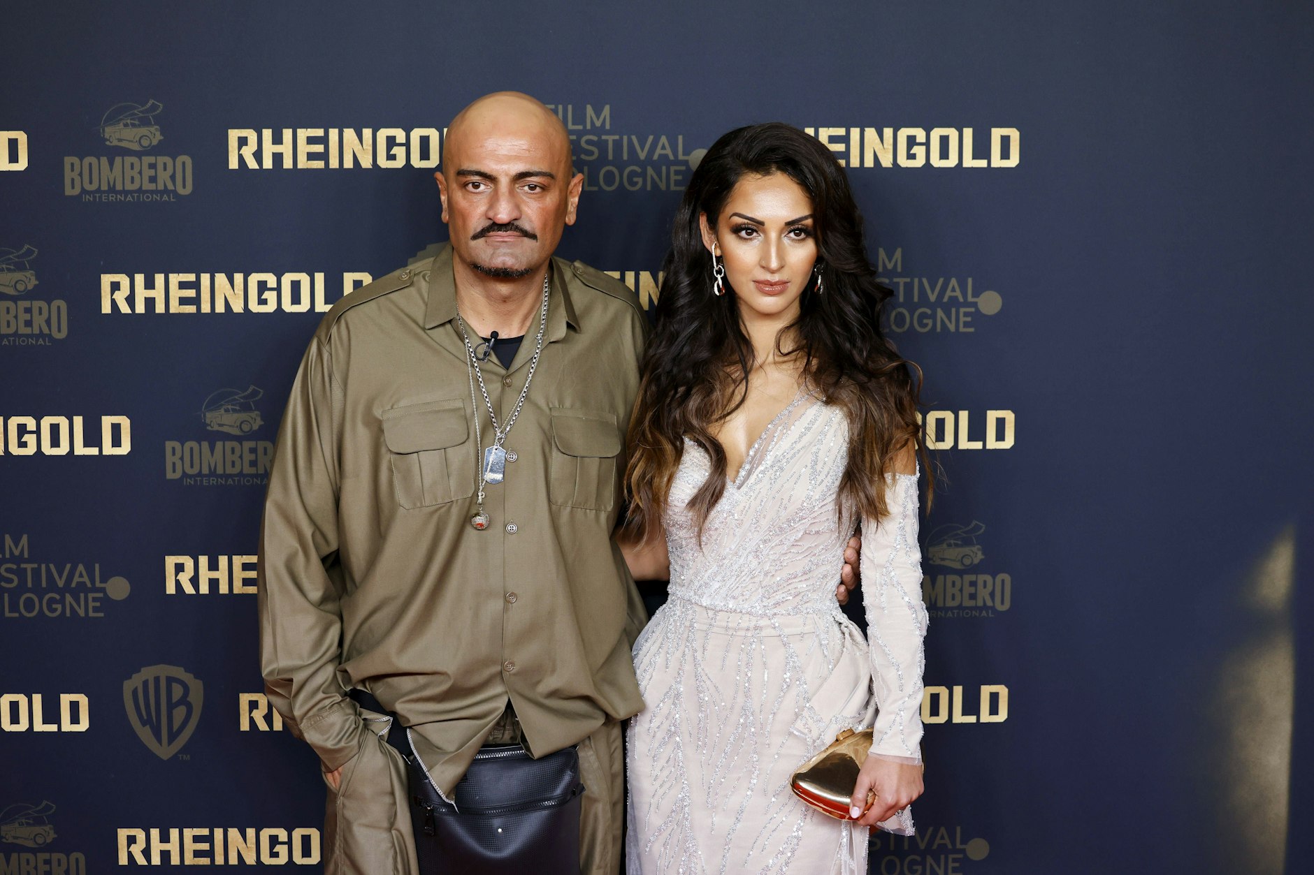 Xatar und seine Ehefrau Farvah Hajabi bei der Premiere des Films „Rheingold“ 2022.