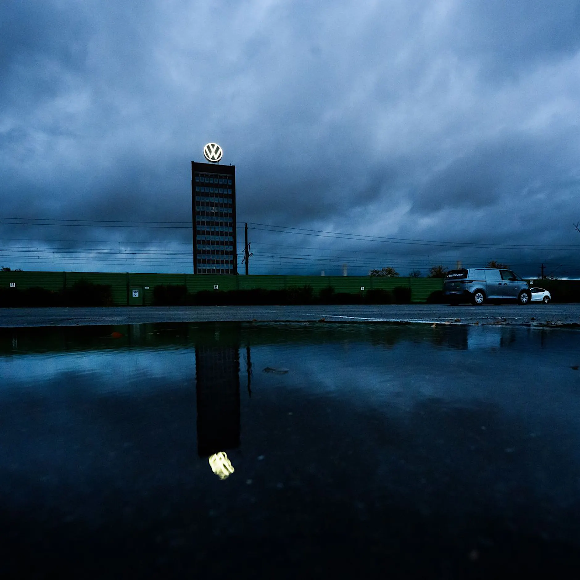 Volkswagen: Gewinn 2025 um die Hälfte eingebrochen