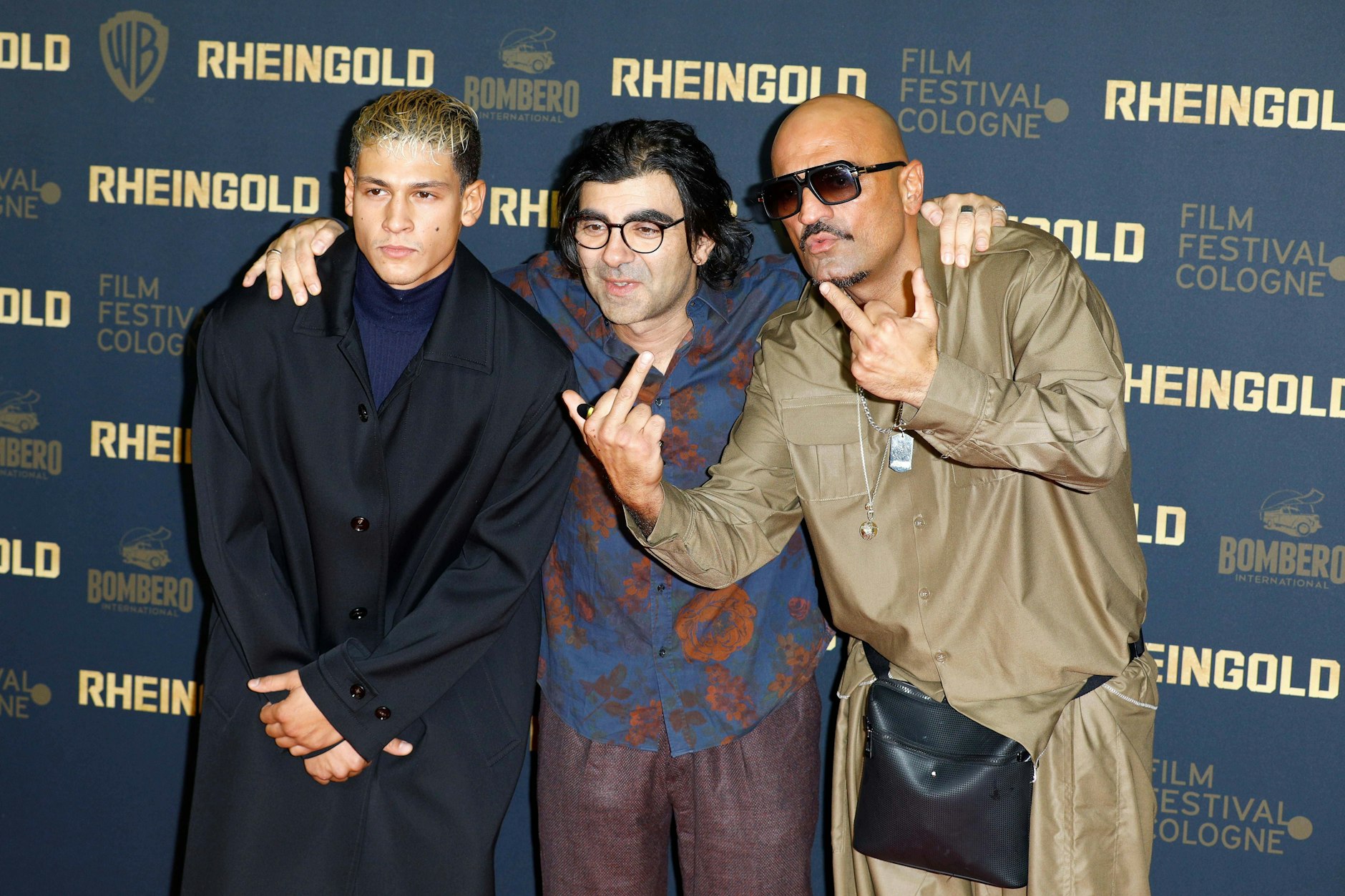 2022 feierte Xatar (r.) die Premiere seiner verfilmten Lebengeschichte „Rheingold“. Hier gemeinsam mit Hauptdarsteller Emilio Sakraya (l.) und Produzenten Fatih Akin.