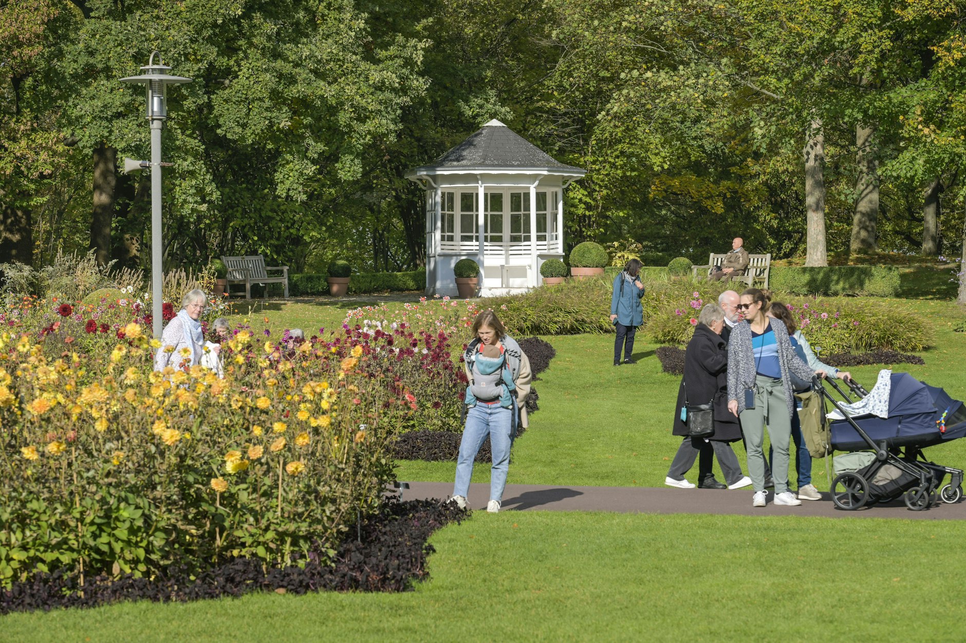 Die kommenden Tage in Berlin werden mild. Perfekt, um während der Regenpausen einen schönen Spaziergang zu machen.