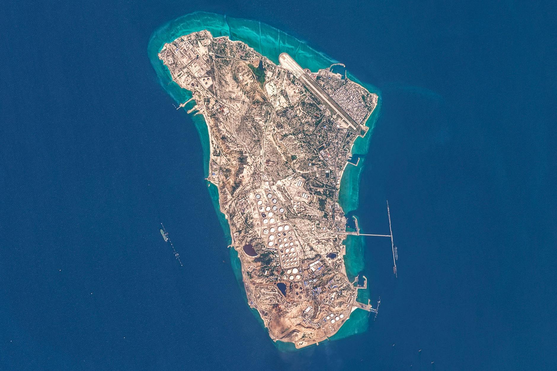 Ein Satellitenbild zeigt Kharg Island im Iran im Persischen Golf – wo sich das wichtigste Öl-Exportterminal des Landes befindet.
