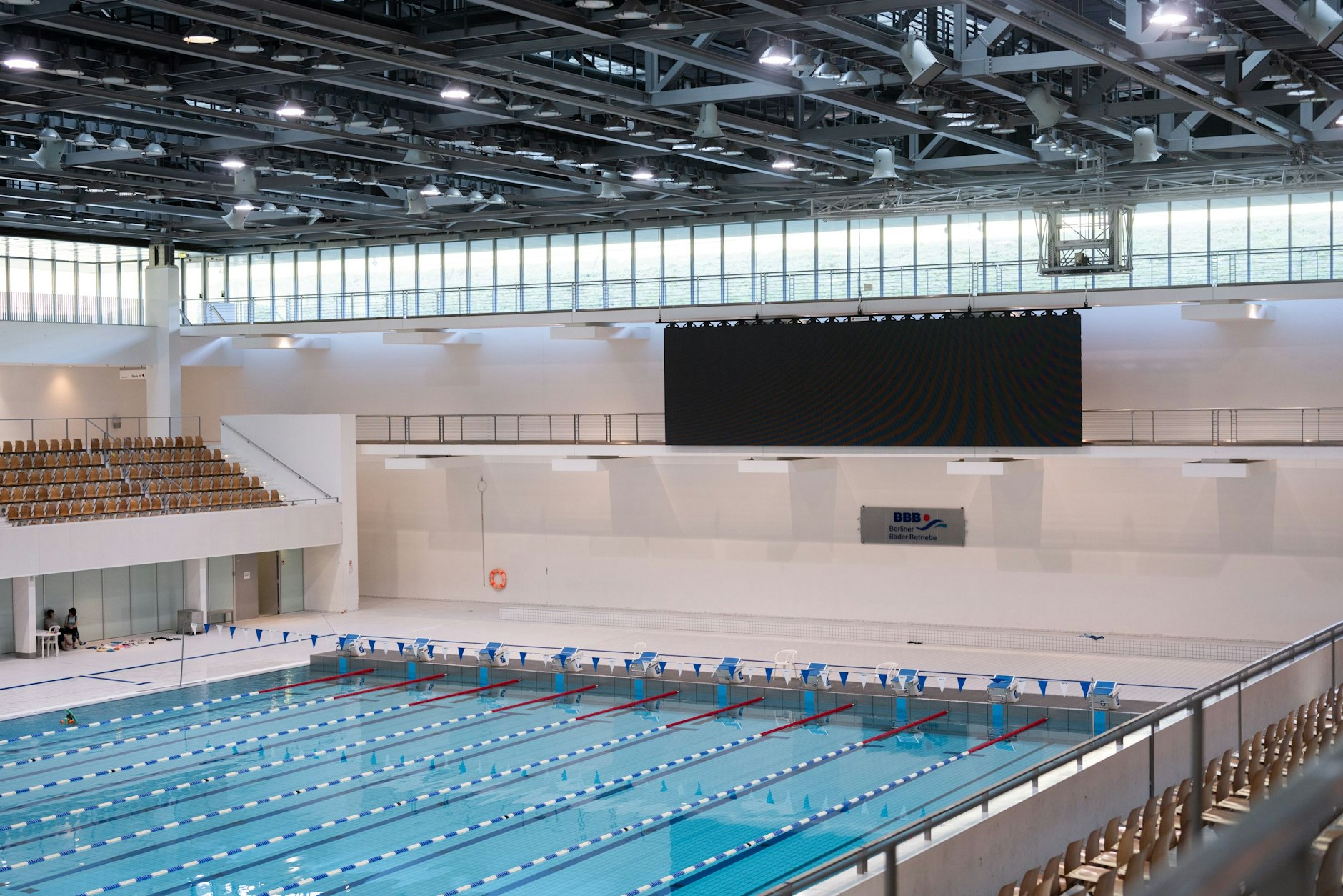 Aktueller Arbeitsplatz des Iraners ist die Schwimm- und Sprunghalle im Europasportpark an der Landsberger Allee.