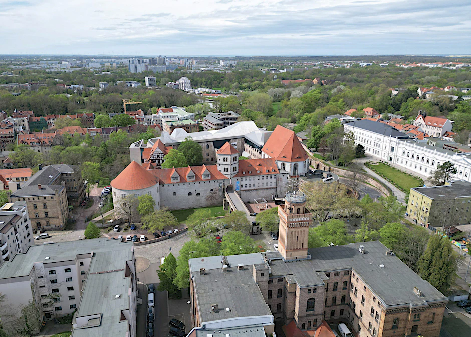 Die Moritzburg in Halle (Saale) wird saniert. Das Museum zieht in das Galeria-Kaufhof-Gebäude am Marktplatz.
