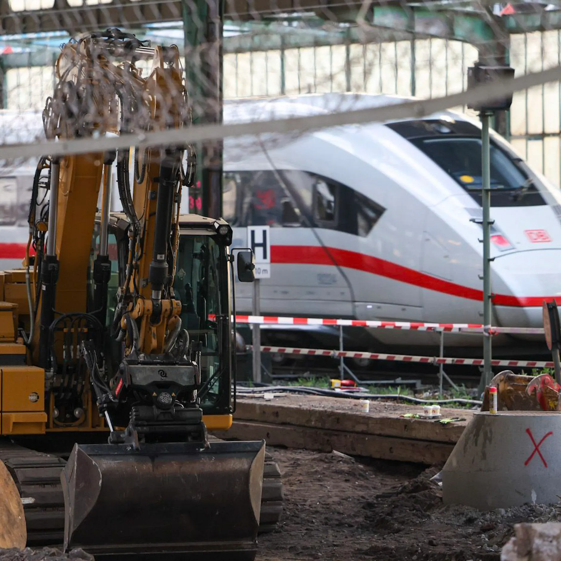 Image - Wann ICE wieder direkt zwischen Berlin und Hamburg fahren