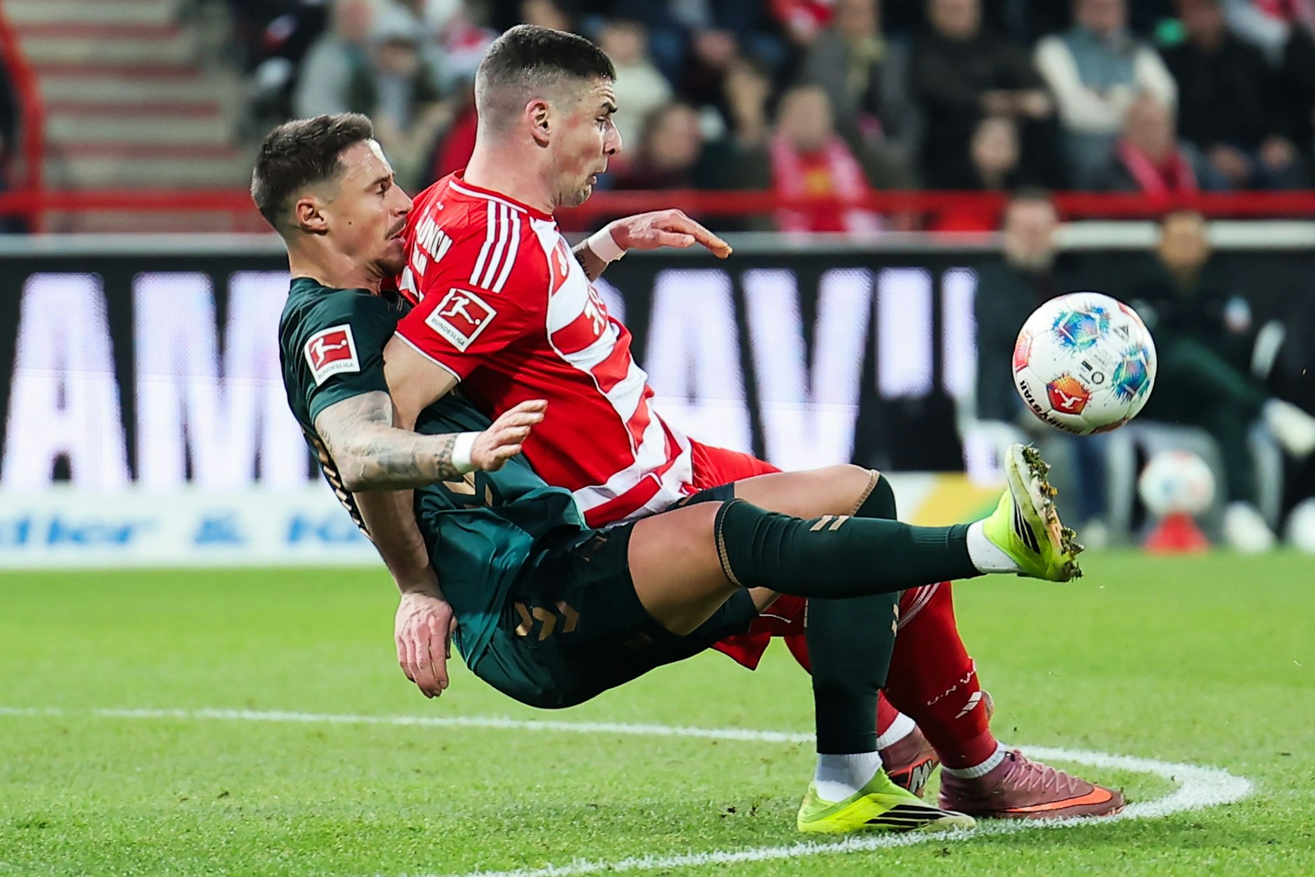 Fehlenden Einsatz konnte man Andrej Ilic (r.) auch bei der Niederlage gegen Werder Bremen nicht vorwerfen. Der Stürmer des 1. FC Union Berlin aber sucht weiter nach einem verlässlichen Partner an seiner Seite.