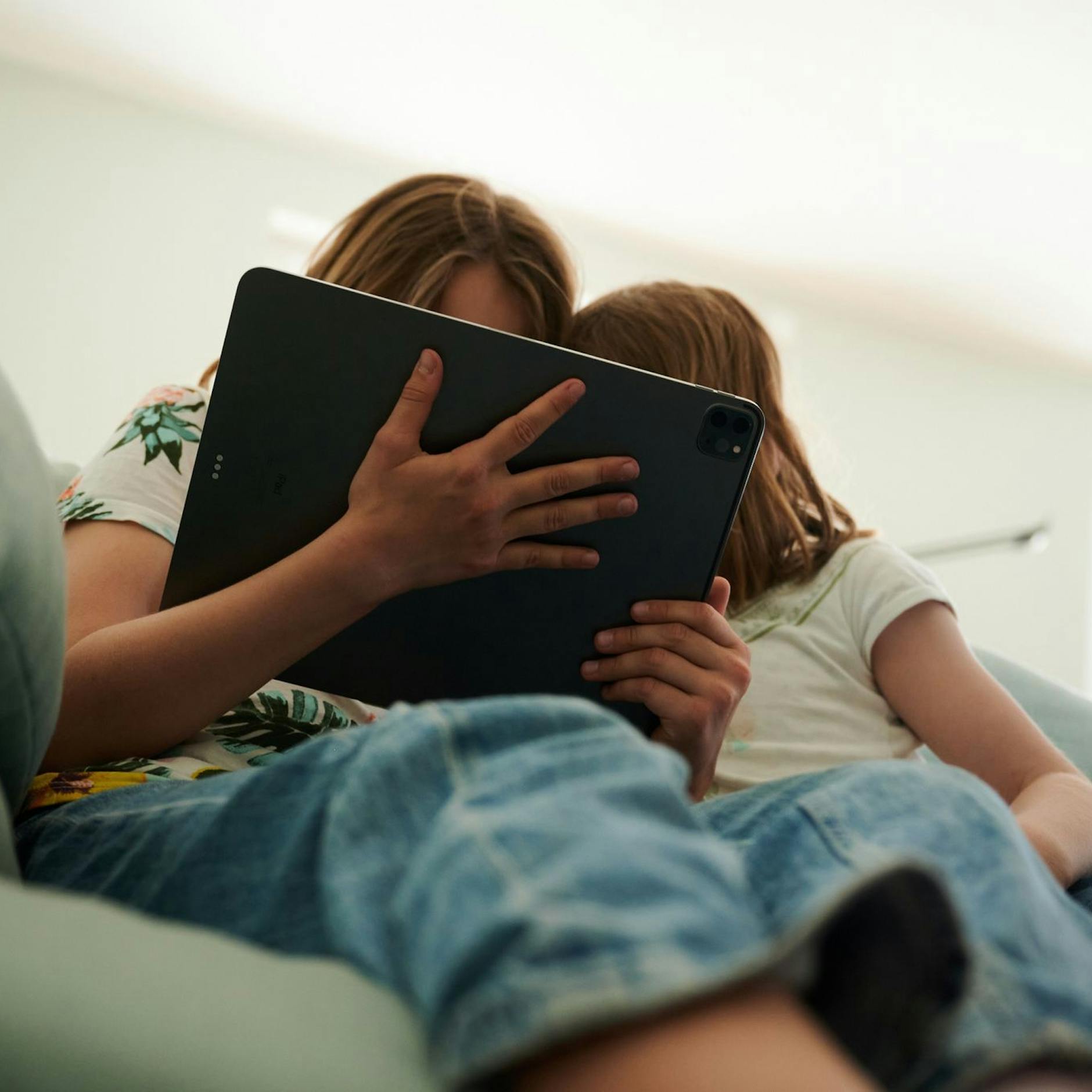 Image - Jugendschutz im Netz: Deutschland zwischen Verbot und Aufklärung