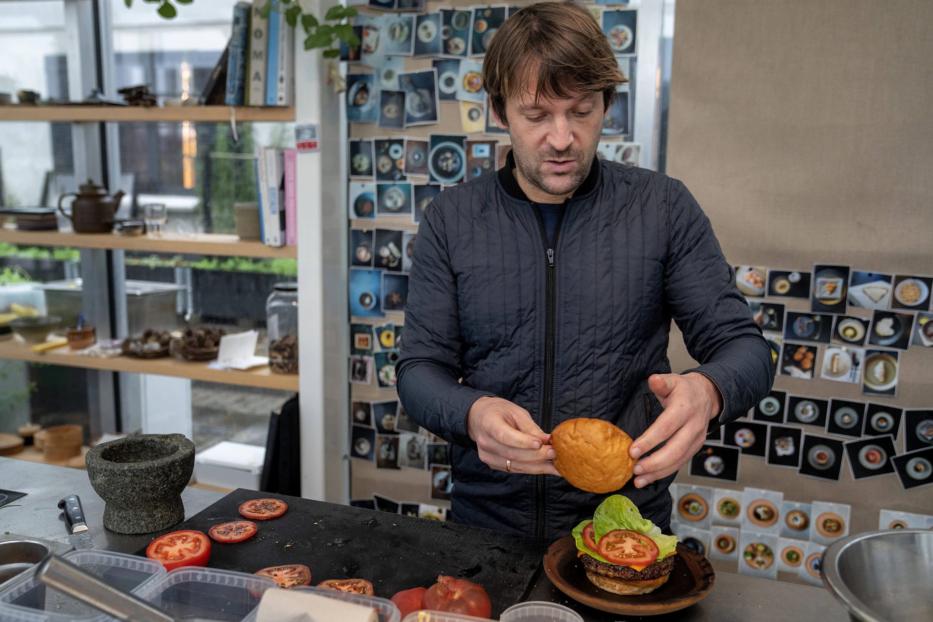 René Redzepi, Gründer und Küchenchef des berühmten Noma-Restaurants, tritt zurück.