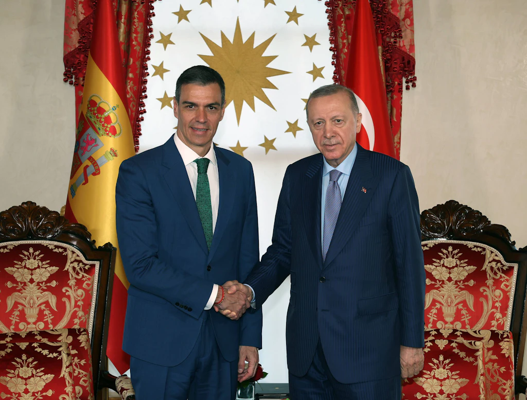 Warum Spaniens Kurs im Iran-Konflikt in der Türkei für Applaus sorgt